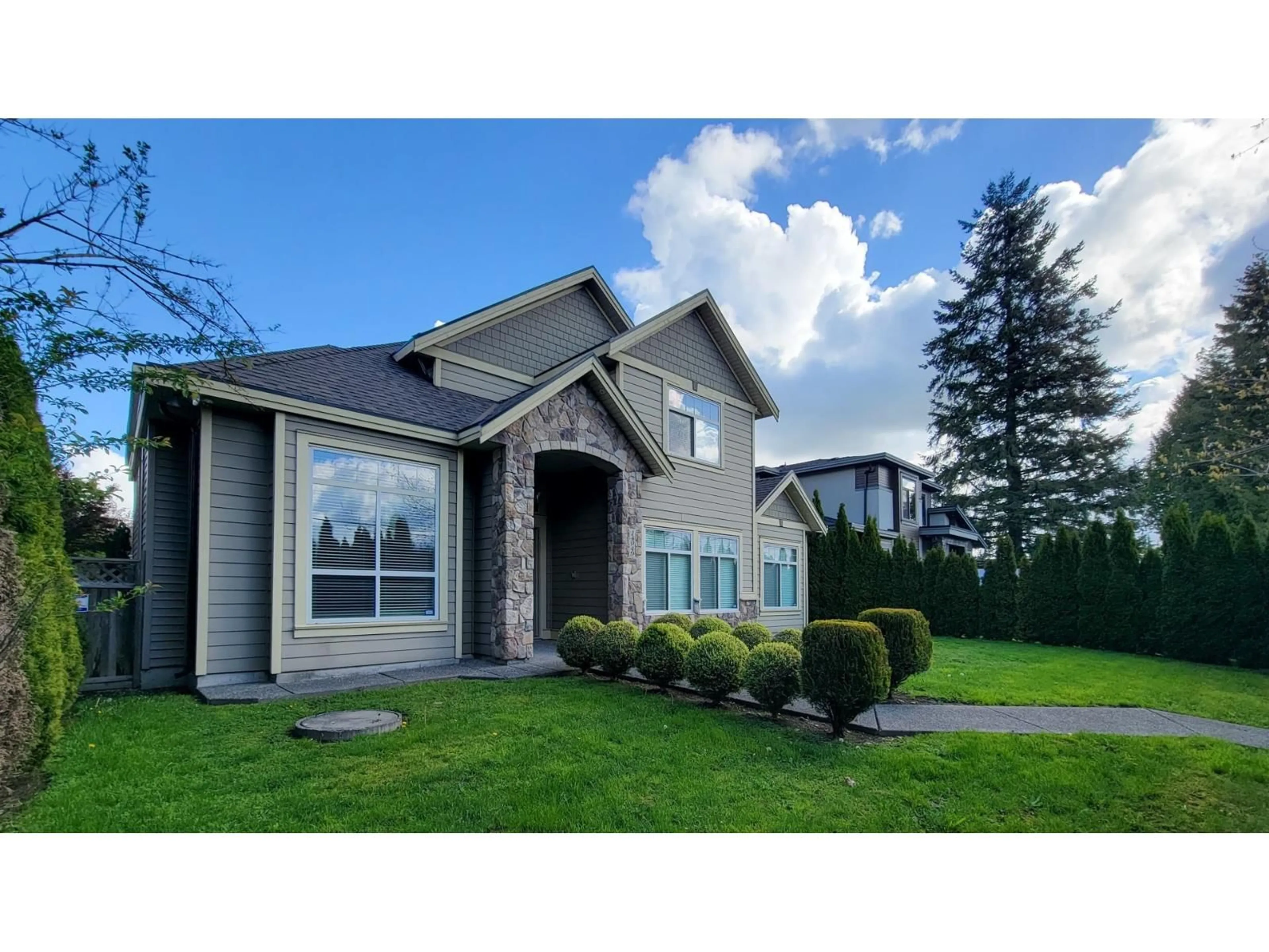 Home with vinyl exterior material, unknown for 14949 96 AVENUE, Surrey British Columbia V3R1E8