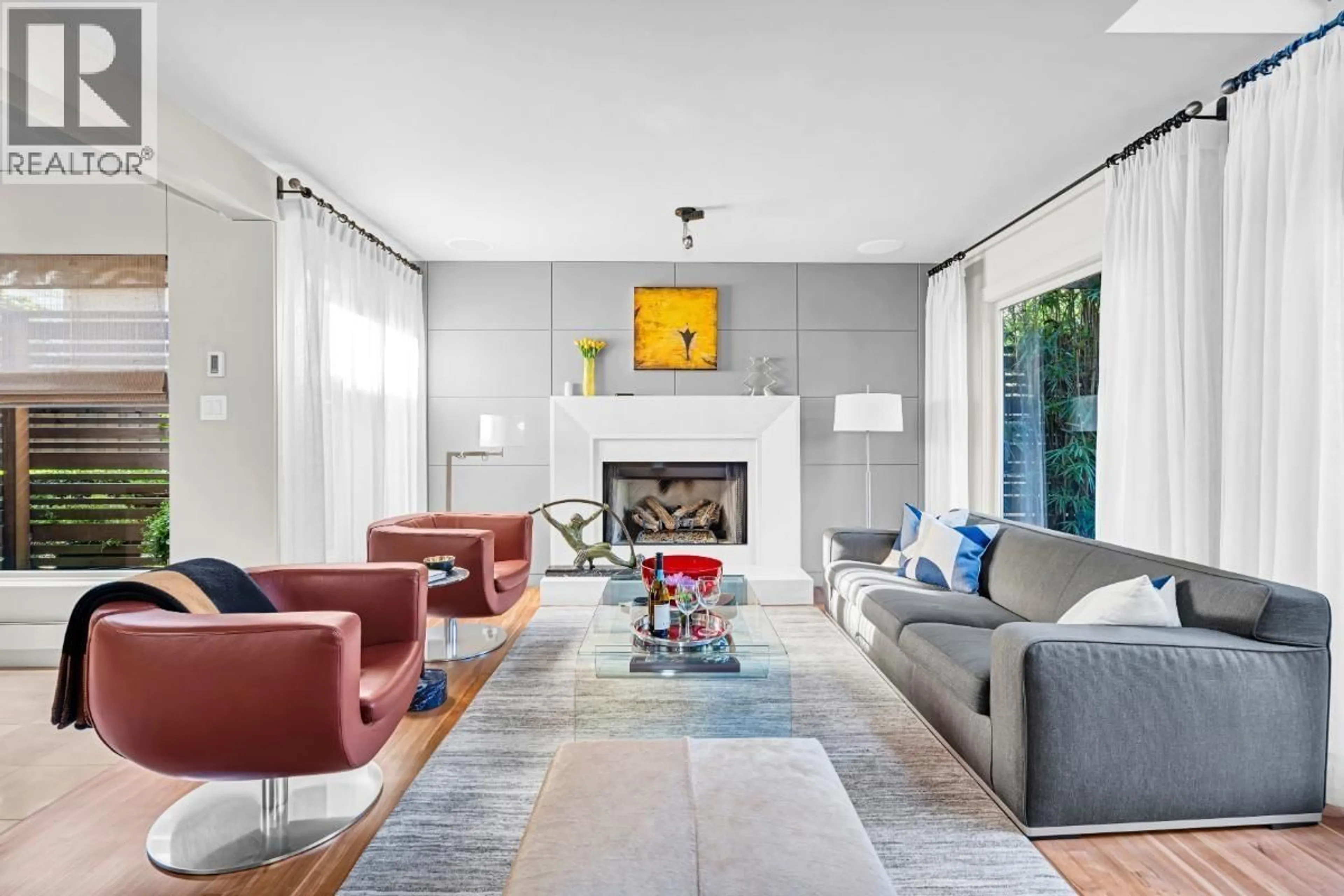 Living room with furniture, unknown for 3450 8TH AVENUE, Vancouver British Columbia V6R1Y5