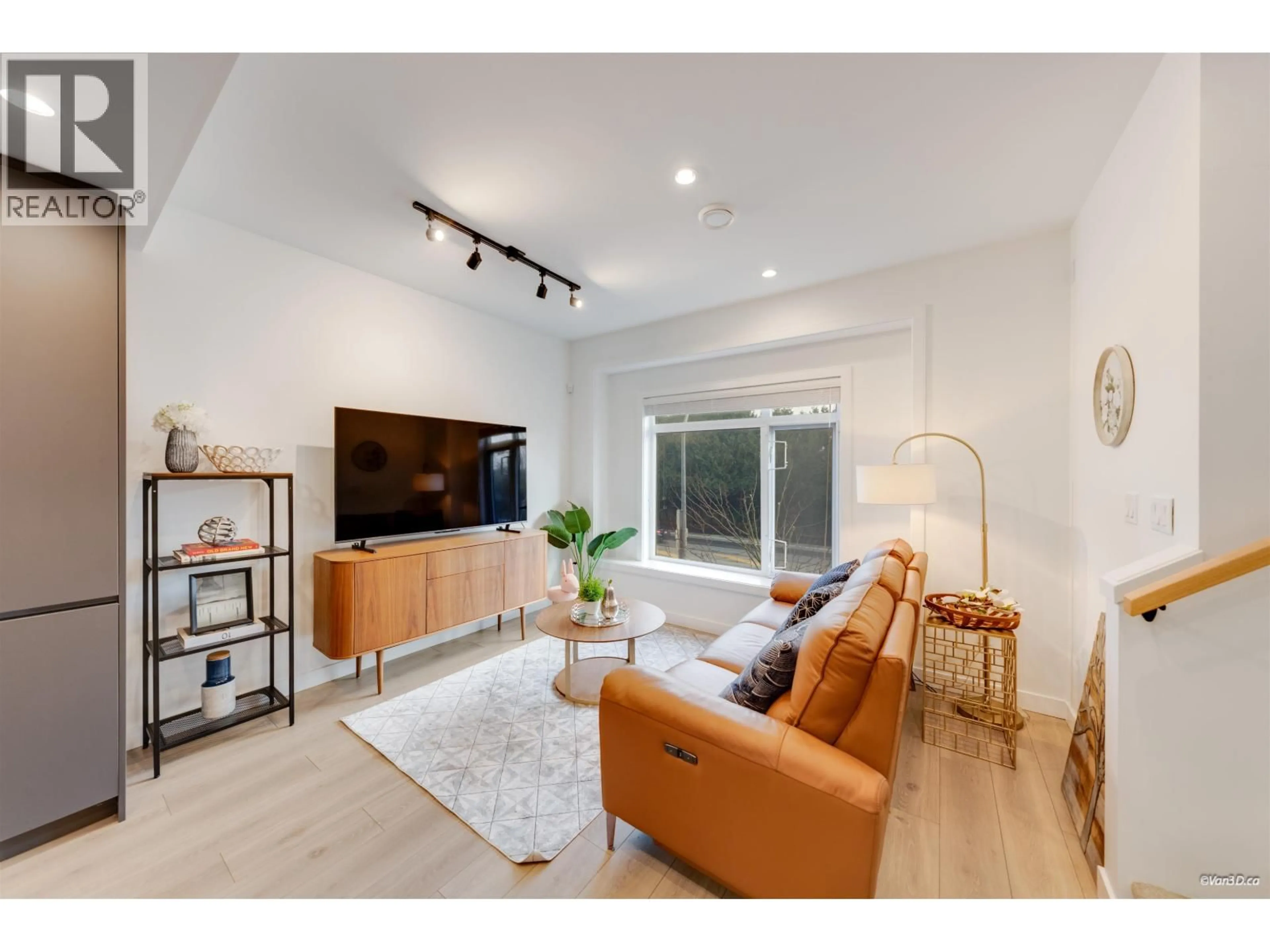 Living room with furniture, unknown for 3 - 5651 STEVESTON HIGHWAY, Richmond British Columbia V7E0C5