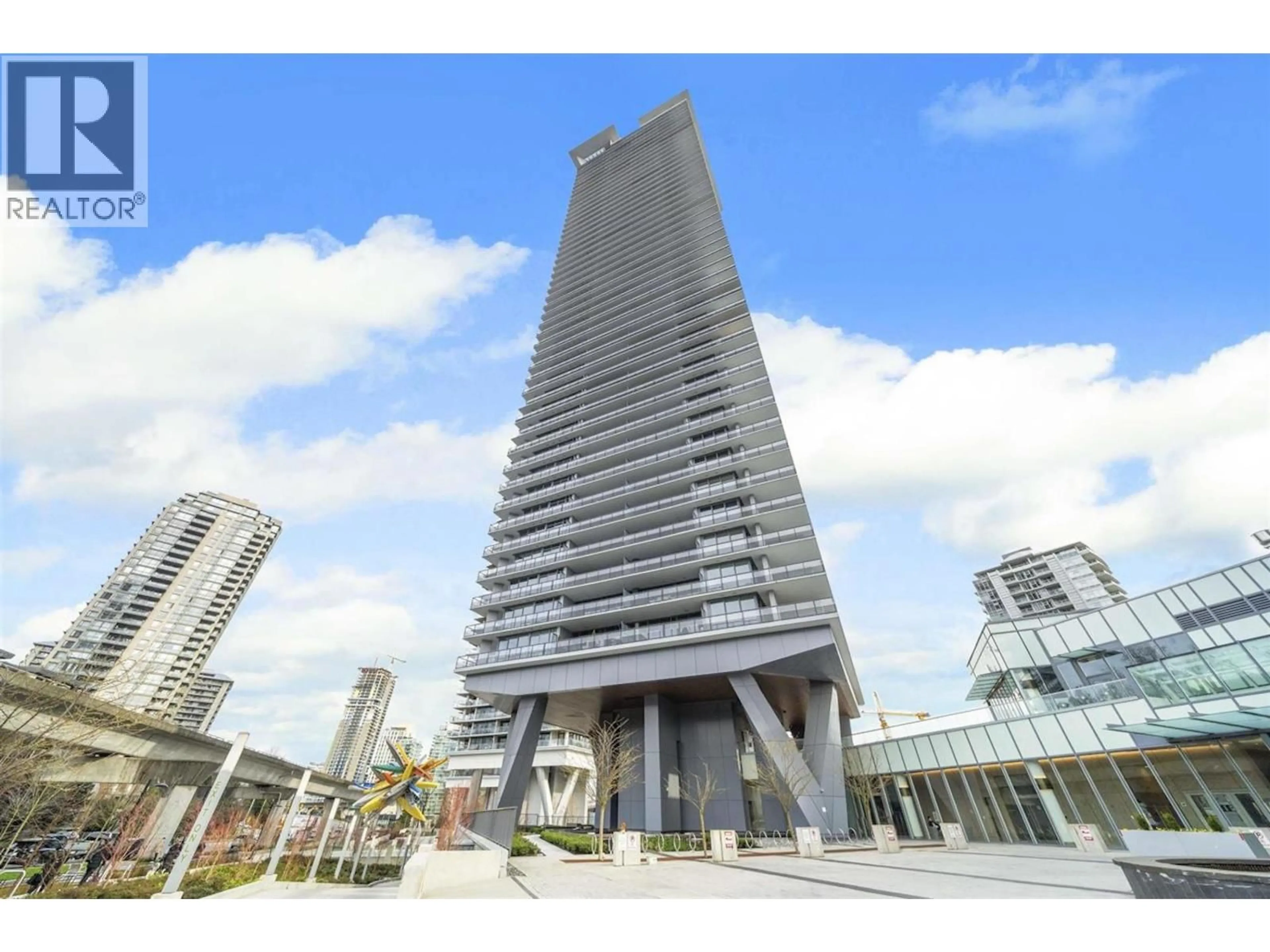 Indoor foyer for 2602 - 4730 LOUGHEED HIGHWAY, Burnaby British Columbia V5C0M9