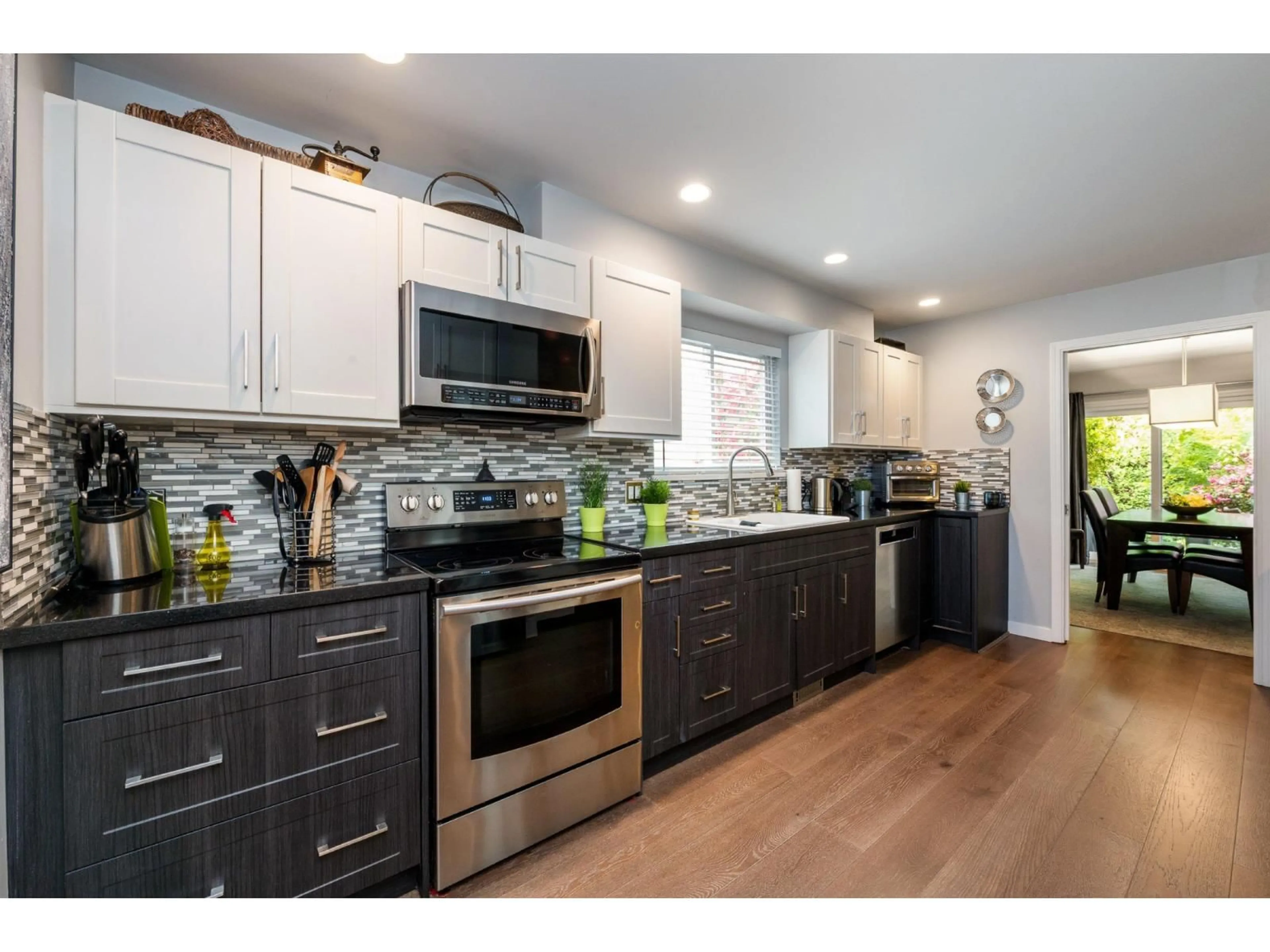 Open concept kitchen, unknown for 1452 STEVENS STREET, White Rock British Columbia V4B5J3