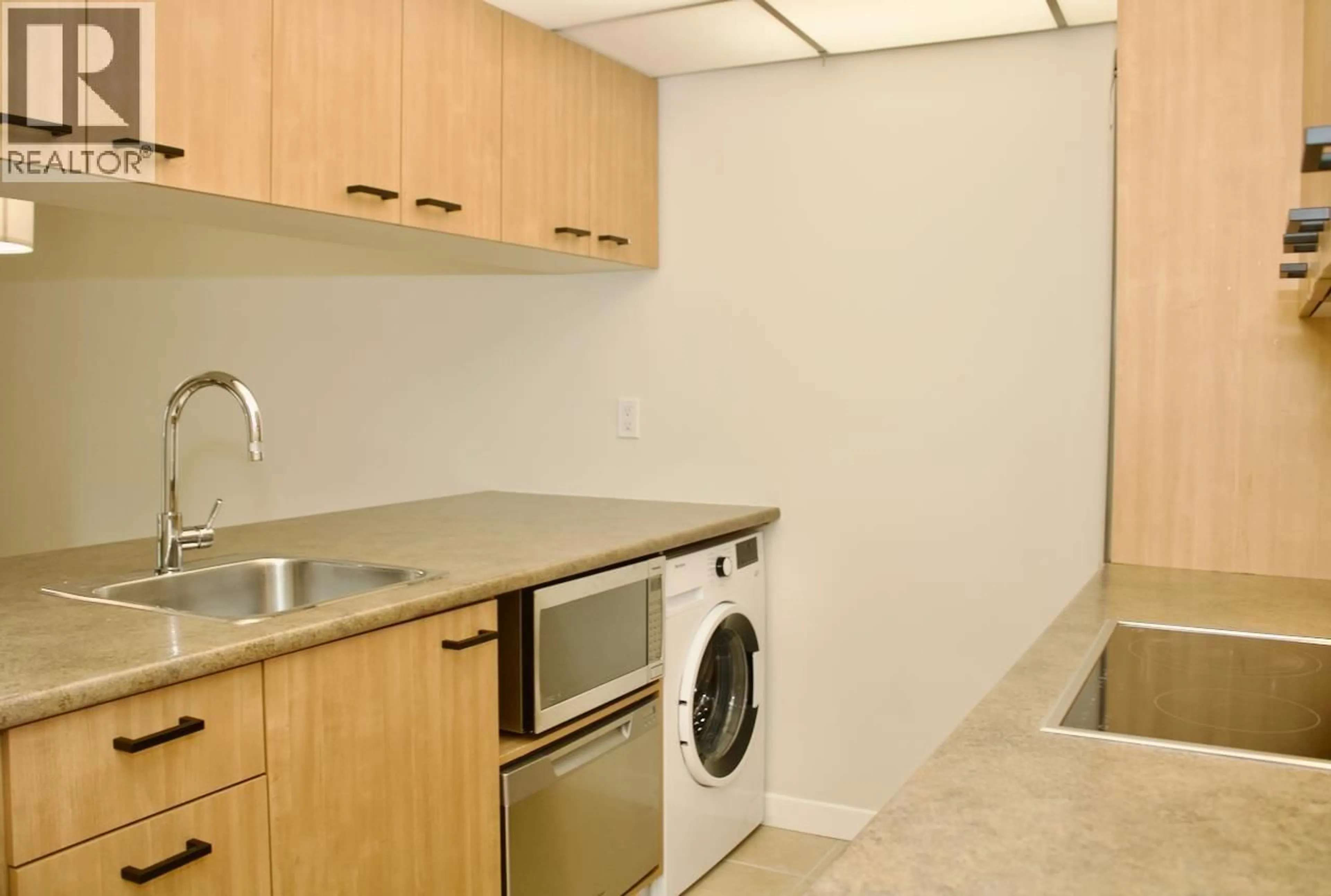 Standard kitchen, unknown for 402 - 1230 COMOX STREET, Vancouver British Columbia V6E1K7