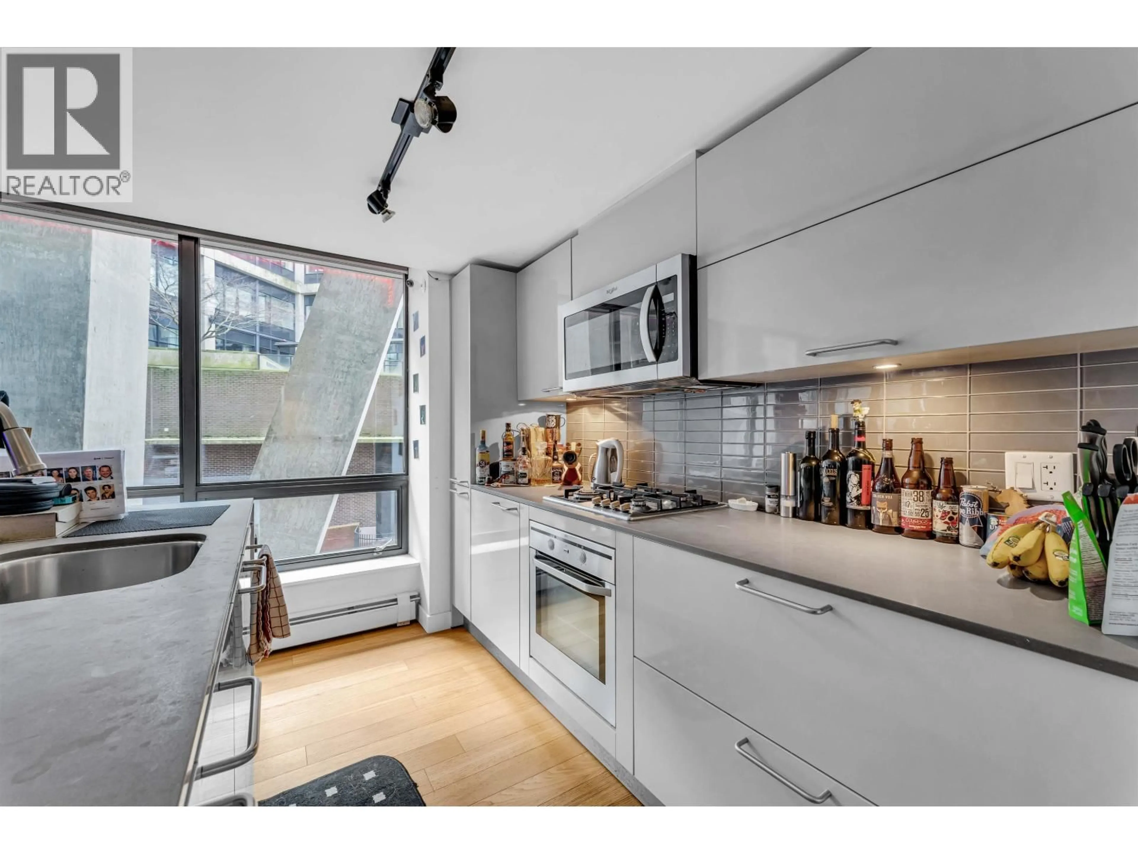 Unknown for 205 - 128 CORDOVA STREET, Vancouver British Columbia V6B0E6