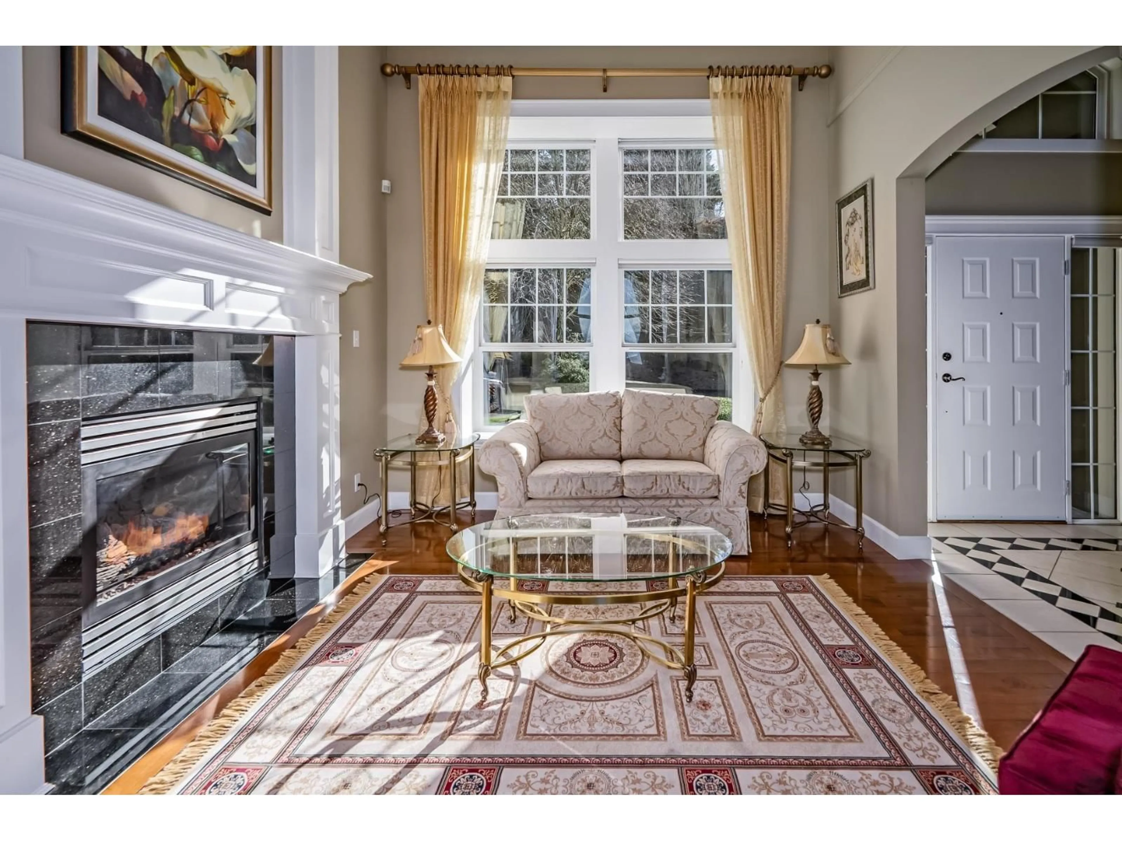 Living room with furniture, unknown for 35511 MCKEE ROAD, Abbotsford British Columbia V3G3E4