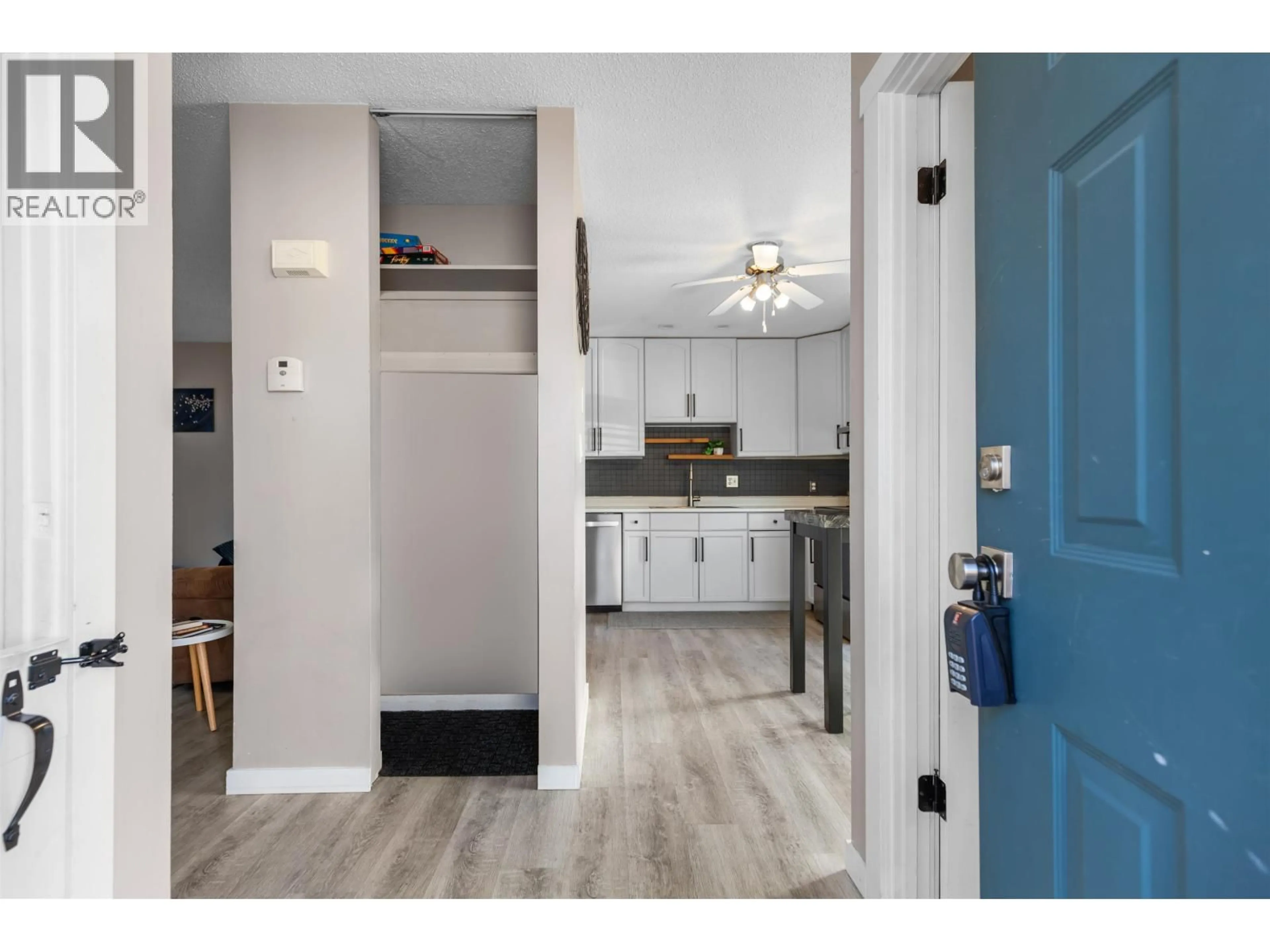 Indoor entryway for 7838 ROCHESTER CRESCENT, Prince George British Columbia V2N3V8