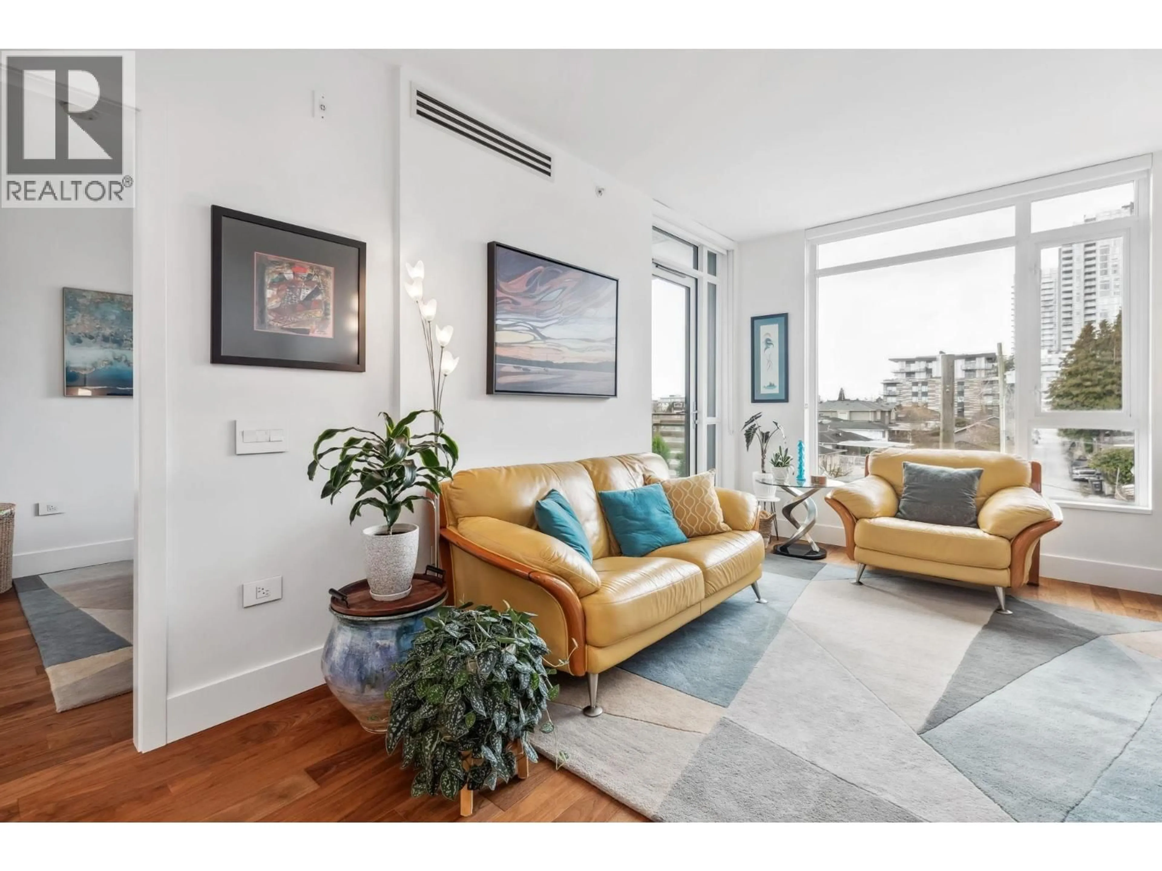 Living room with furniture, unknown for 405 - 389 59TH AVENUE, Vancouver British Columbia V5X0J4