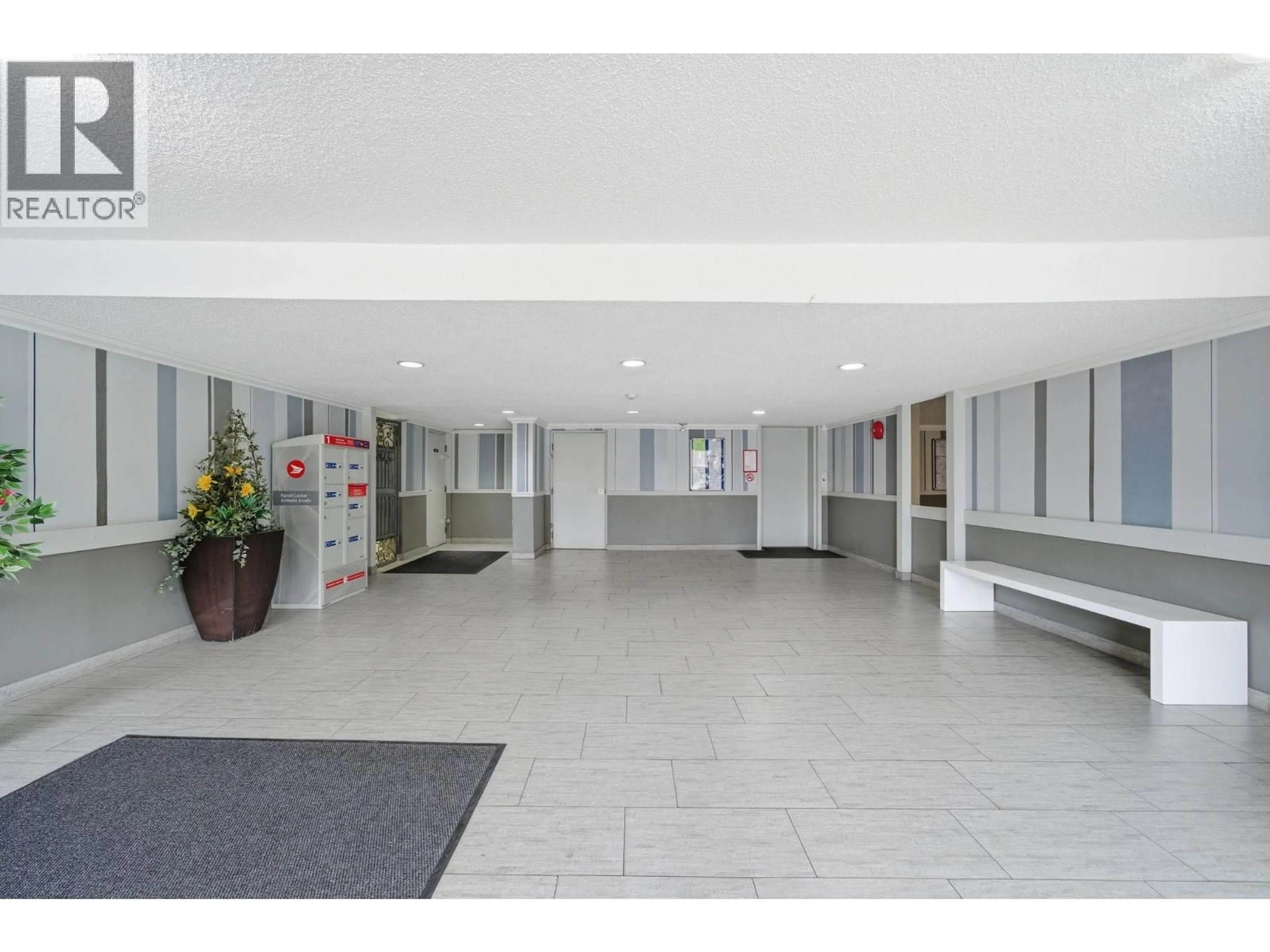 Indoor foyer for 310 - 8511 ACKROYD ROAD, Richmond British Columbia V6X3E7