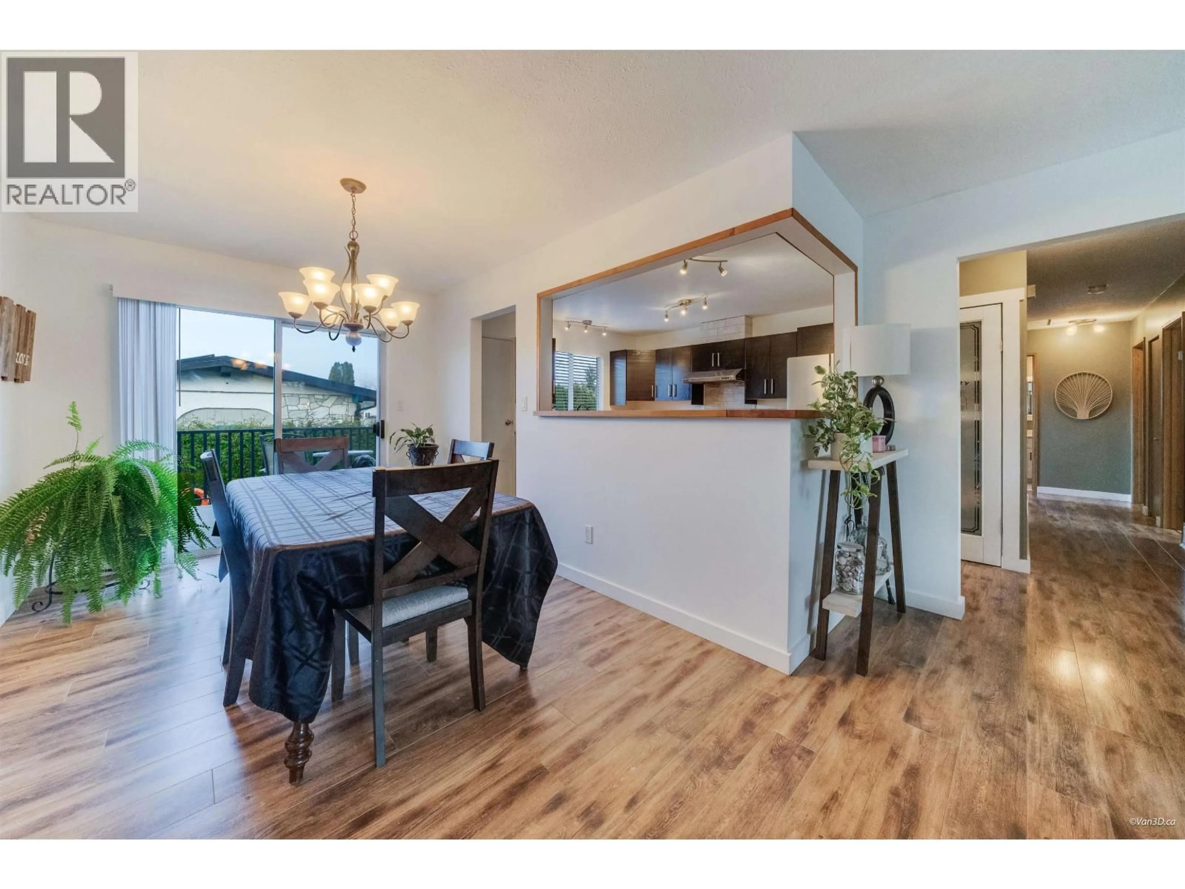 Open concept kitchen, wood/laminate floor for 12515 227 STREET, Maple Ridge British Columbia V2X6K4