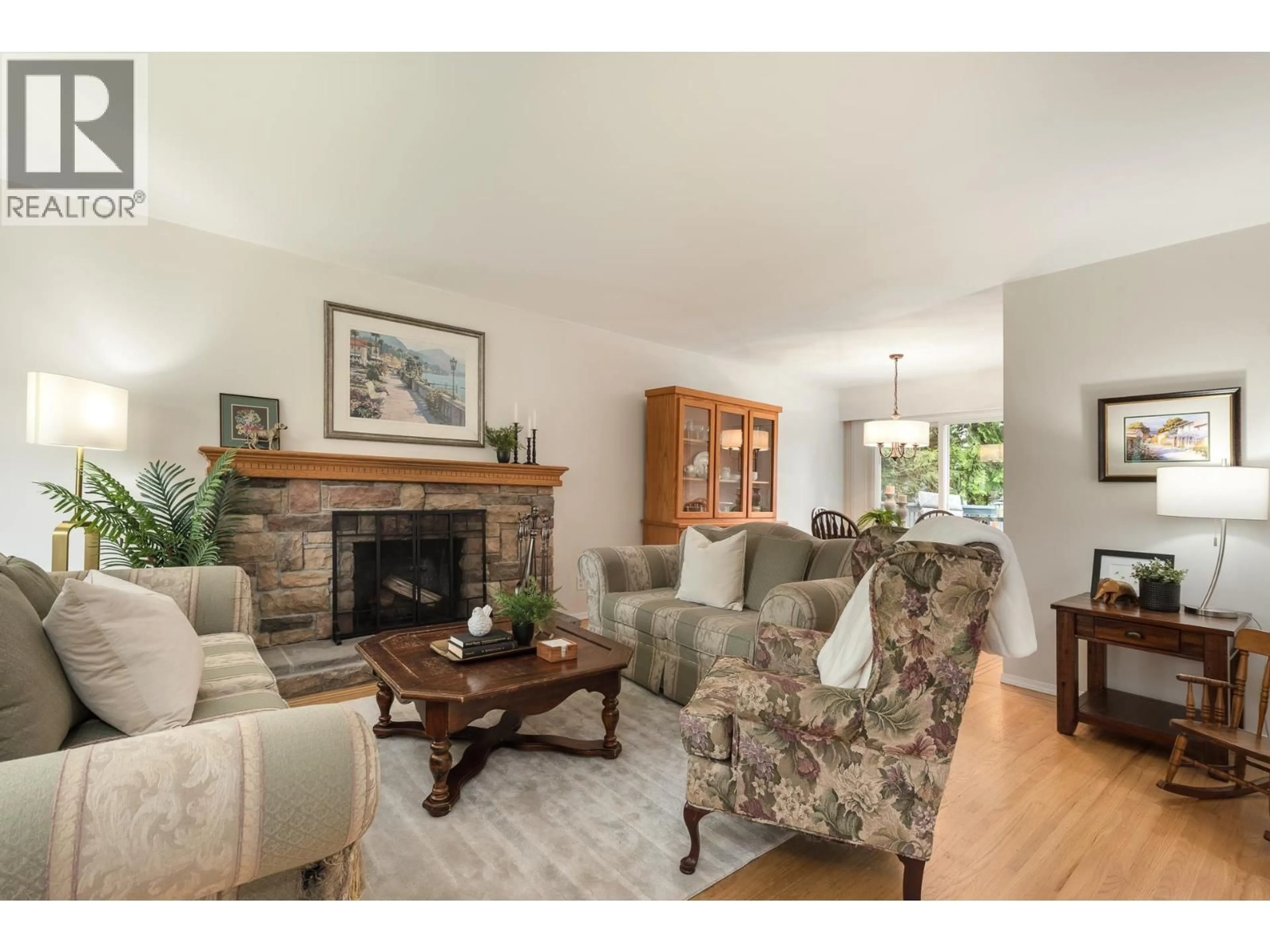 Living room with furniture, wood/laminate floor for 2070 LYONS COURT, Coquitlam British Columbia V3J3L7