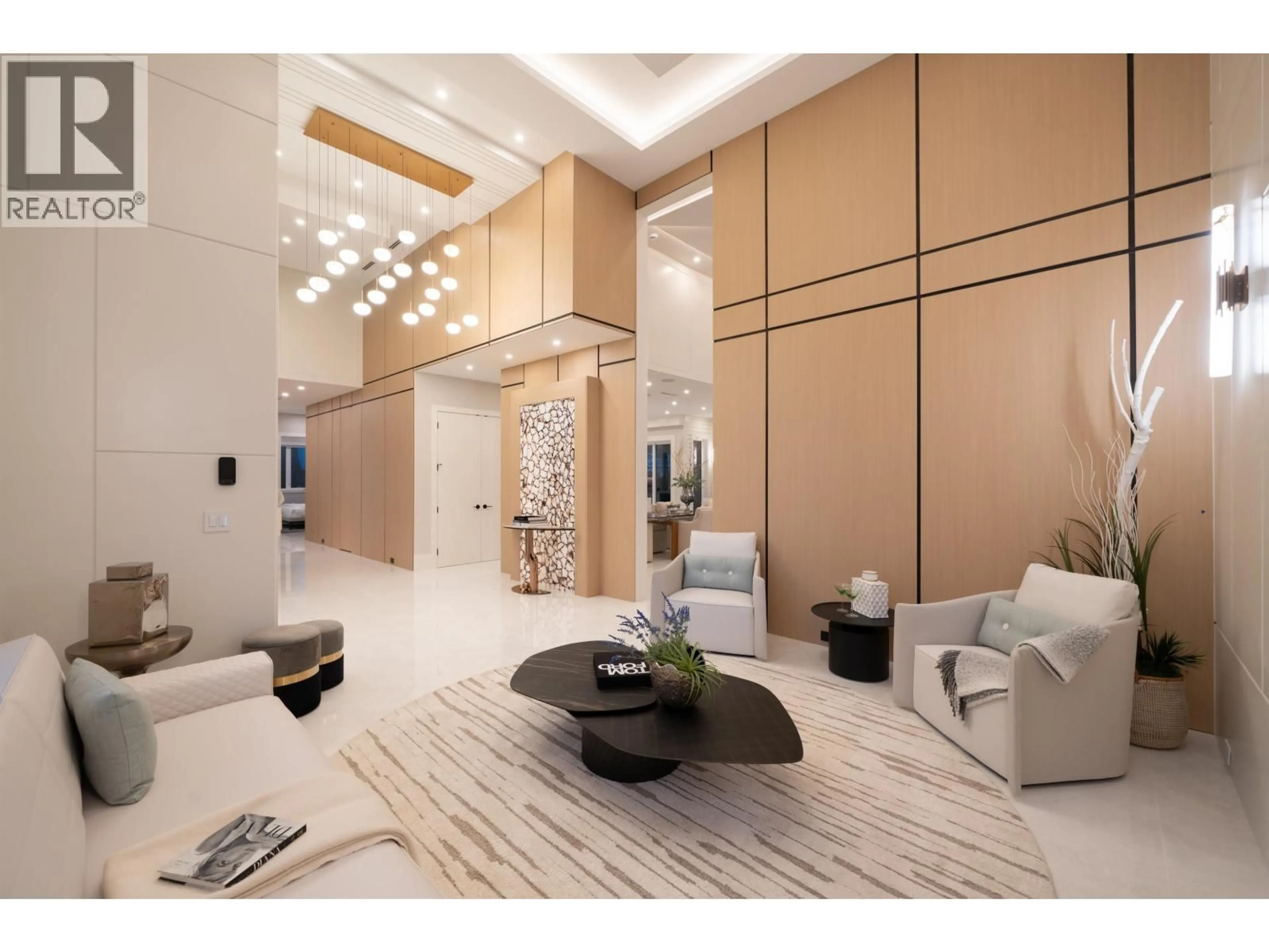 Lobby for 8060 MINLER ROAD, Richmond British Columbia V7C3T7