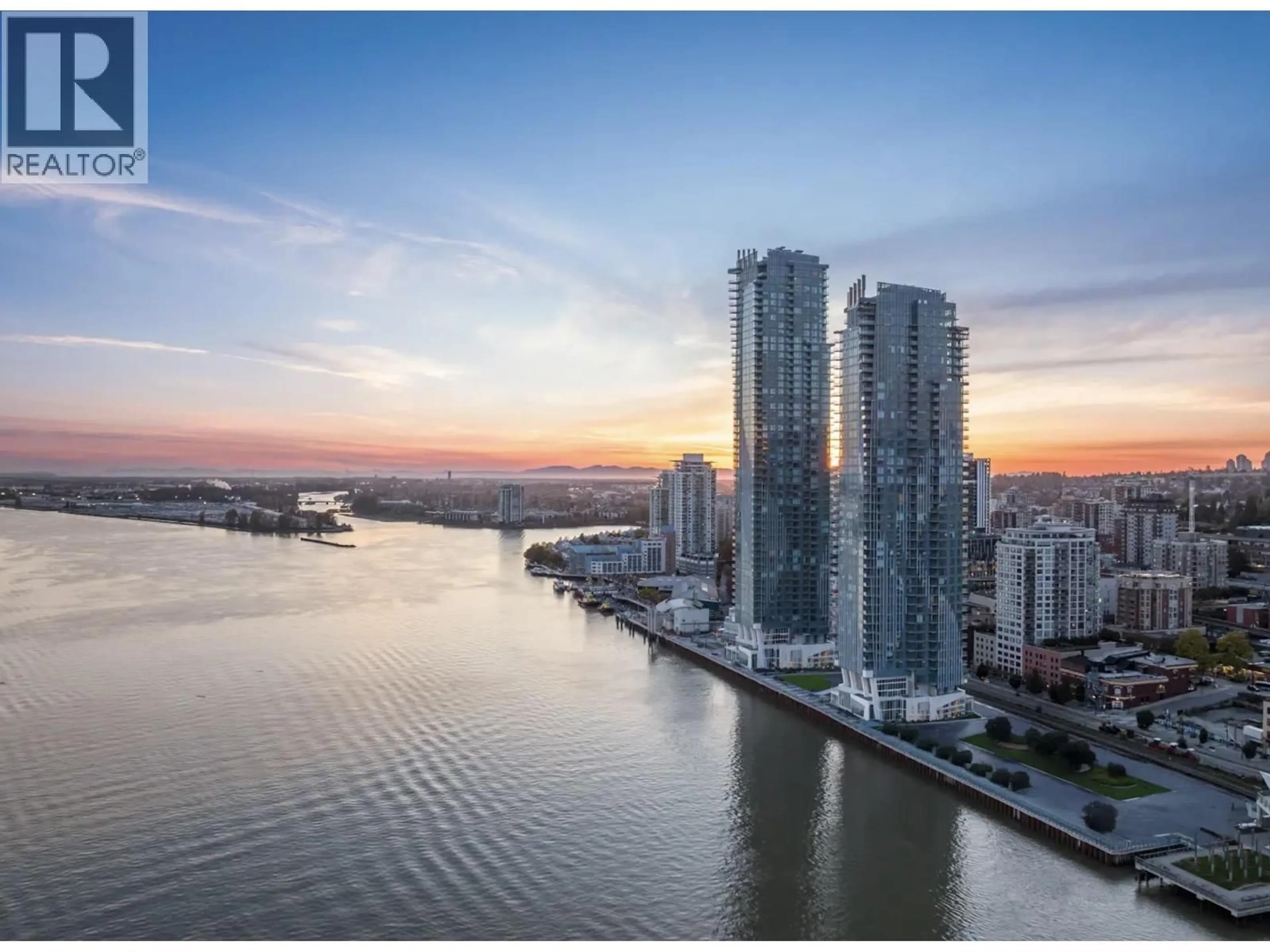 A pic from outside/outdoor area/front of a property/back of a property/a pic from drone, water/lake/river/ocean view for 1407 - 680 QUAYSIDE DRIVE, New Westminster British Columbia V3M0P2