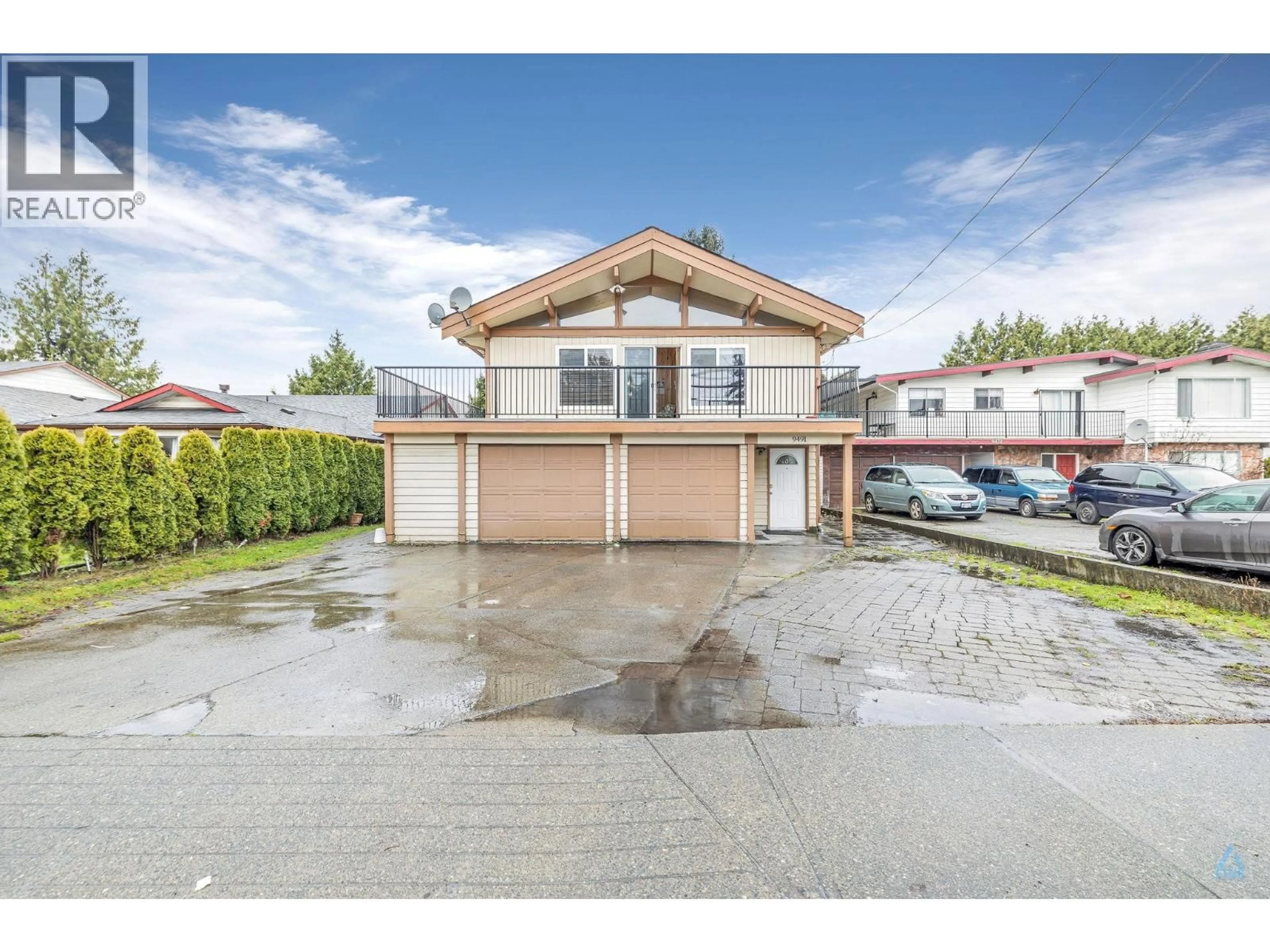 A pic from outside/outdoor area/front of a property/back of a property/a pic from drone, street for 9491 NO.5 ROAD, Richmond British Columbia V7A4E3