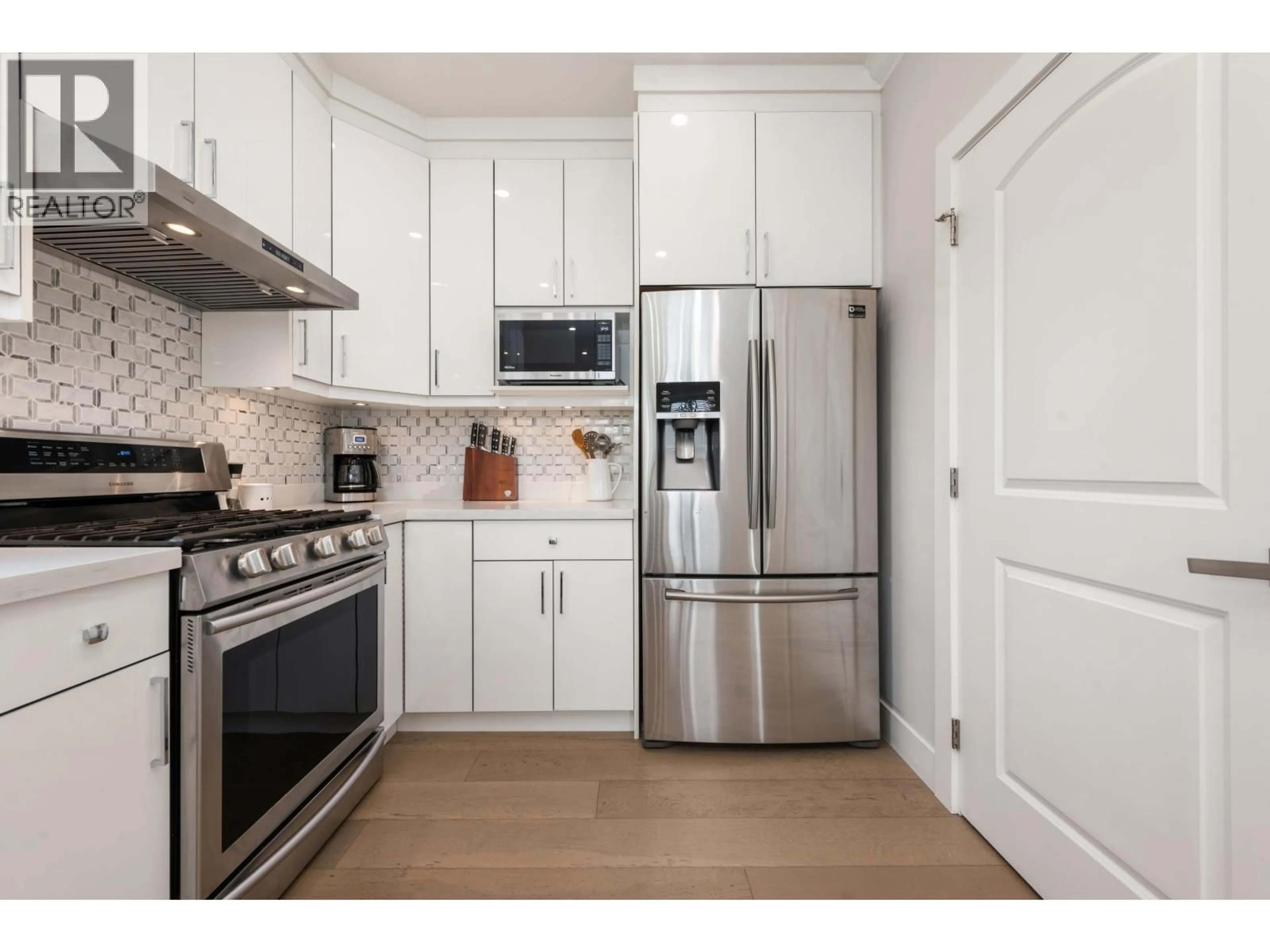 Unknown for 2876 CLARK DRIVE, Vancouver British Columbia V5N0E9