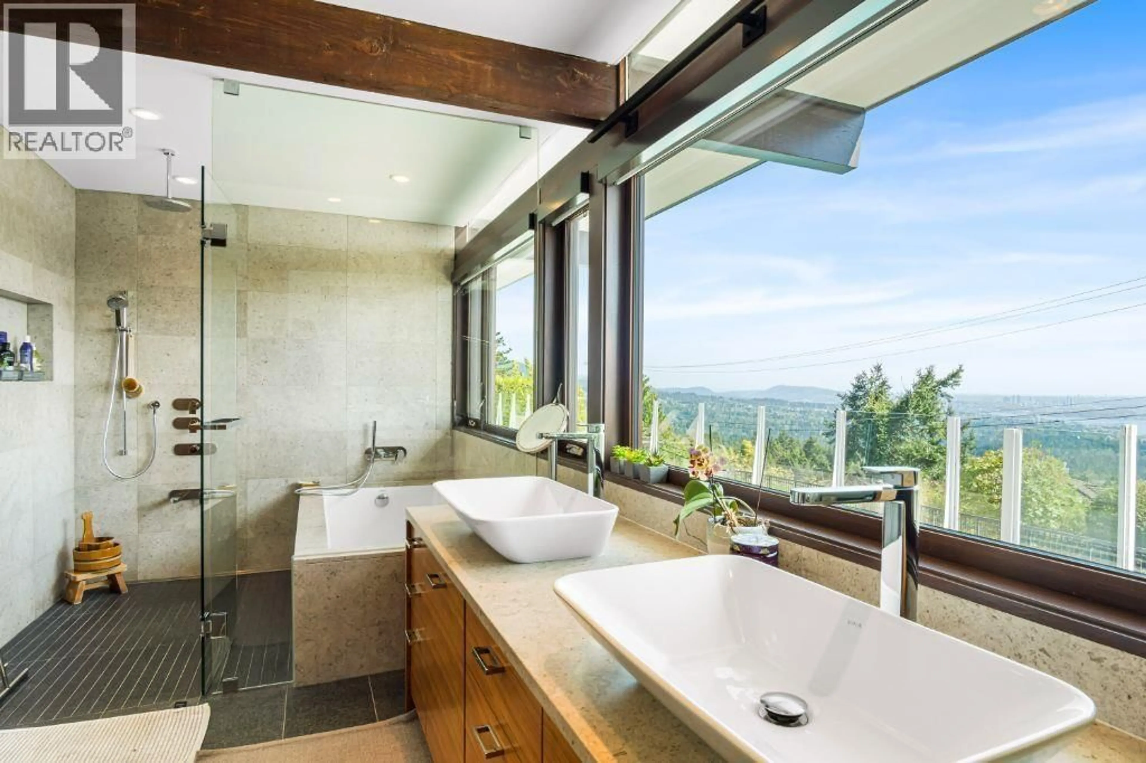 Contemporary bathroom, ceramic/tile floor for 1132 CRESTLINE ROAD, West Vancouver British Columbia V7S2E4