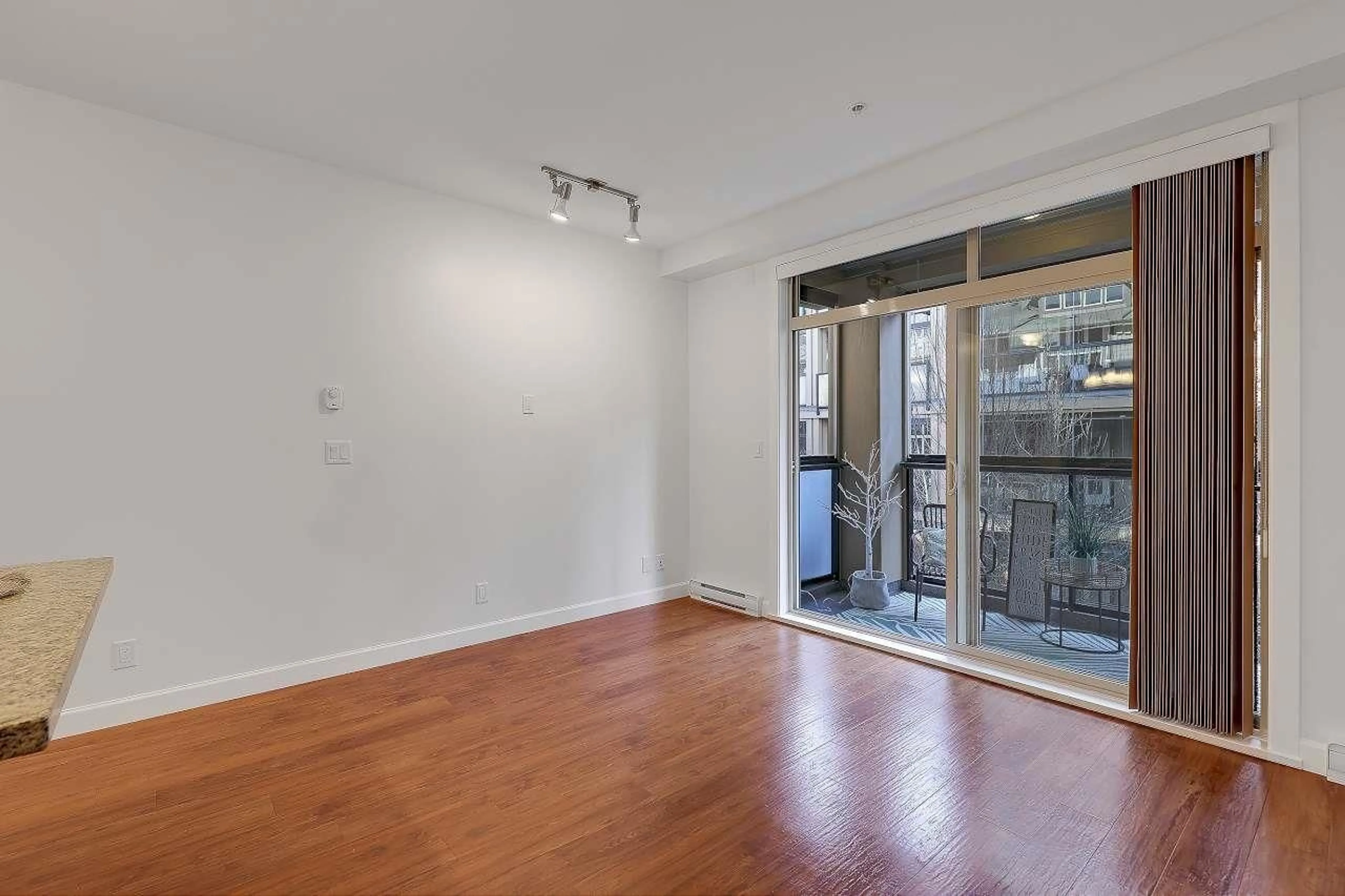 A pic of a room for 430 - 8288 207A STREET, Langley British Columbia V2Y0L2