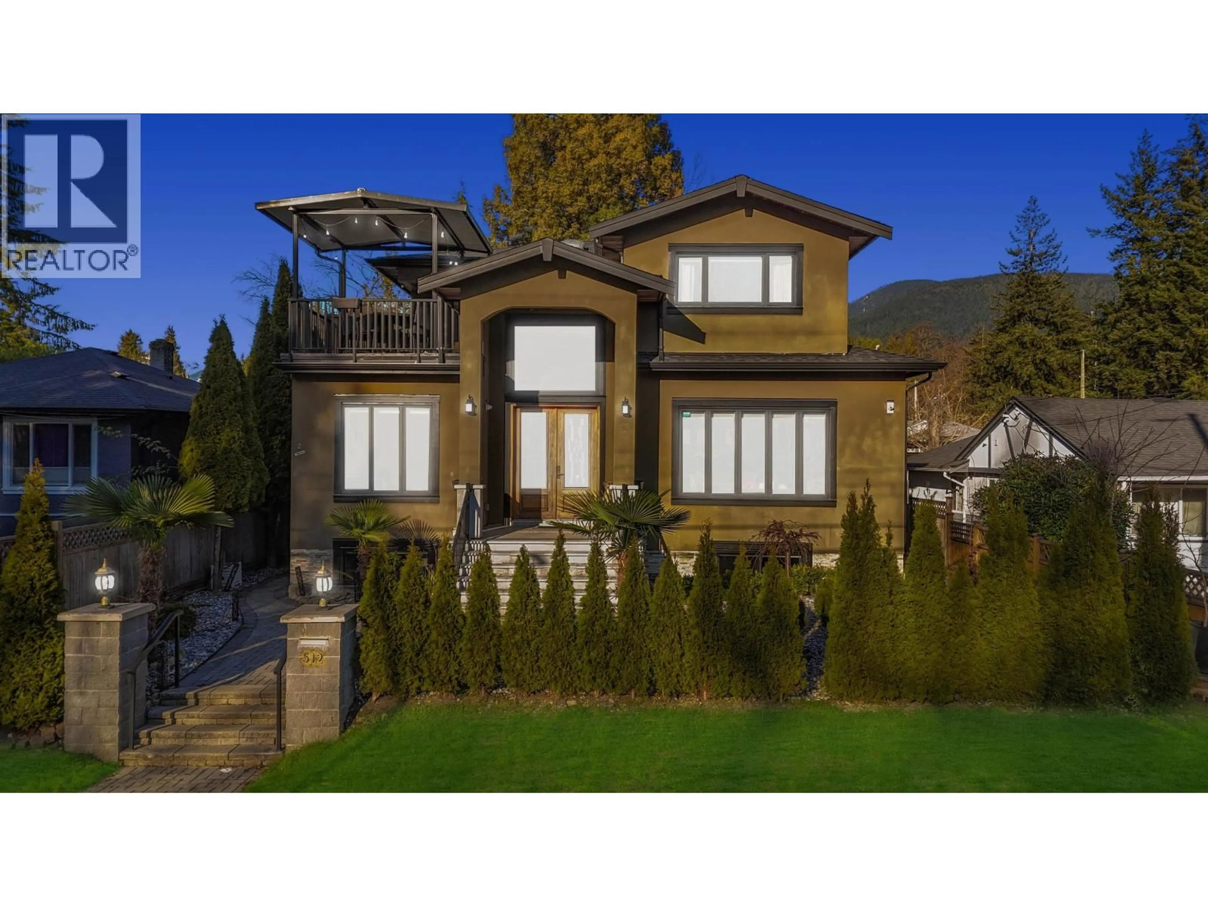 Home with brick exterior material, street for 512 23RD STREET, North Vancouver British Columbia V7M2B9