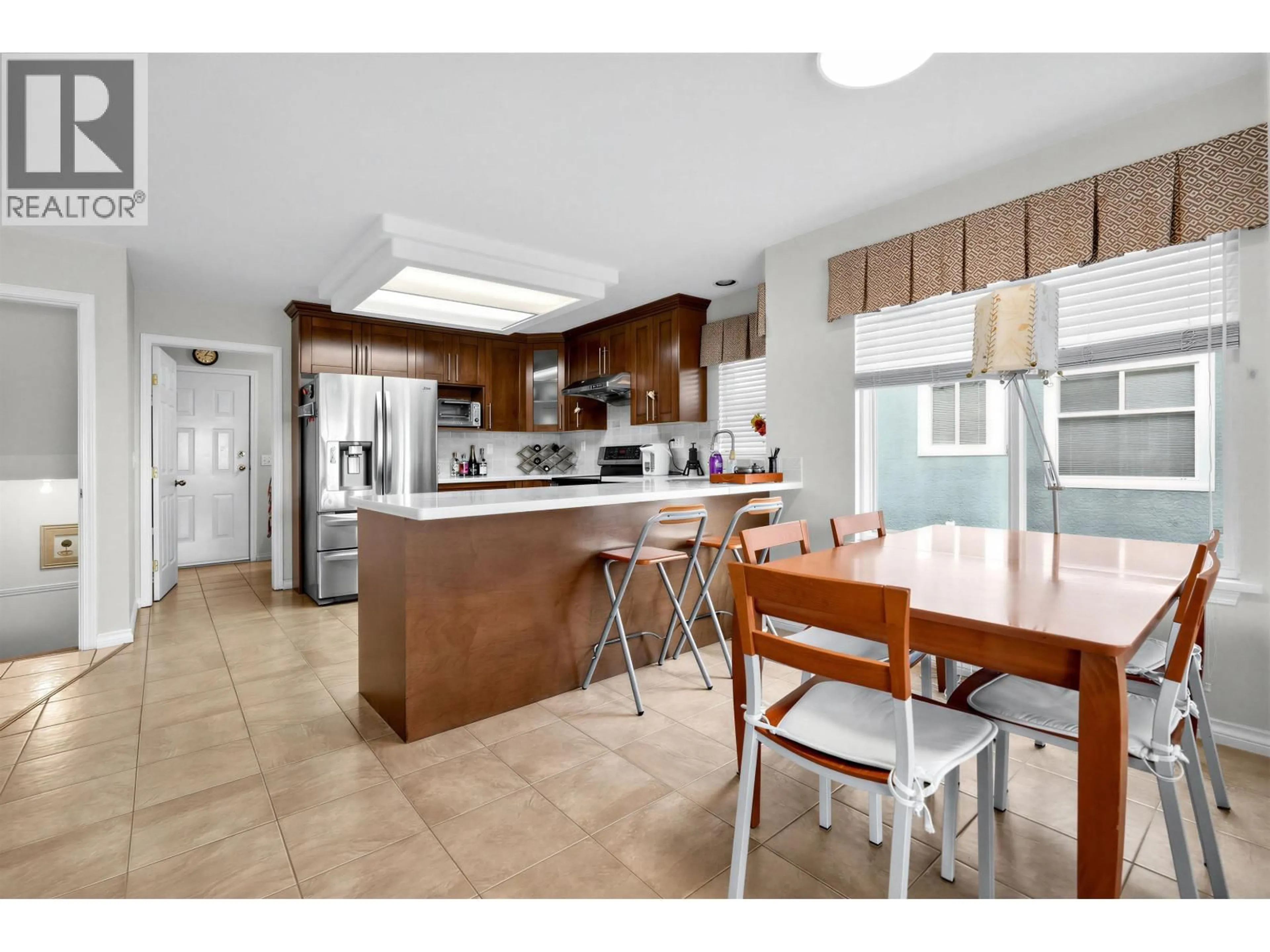 Open concept kitchen, ceramic/tile floor for 2966 BLACKBEAR COURT, Coquitlam British Columbia V3E3A2