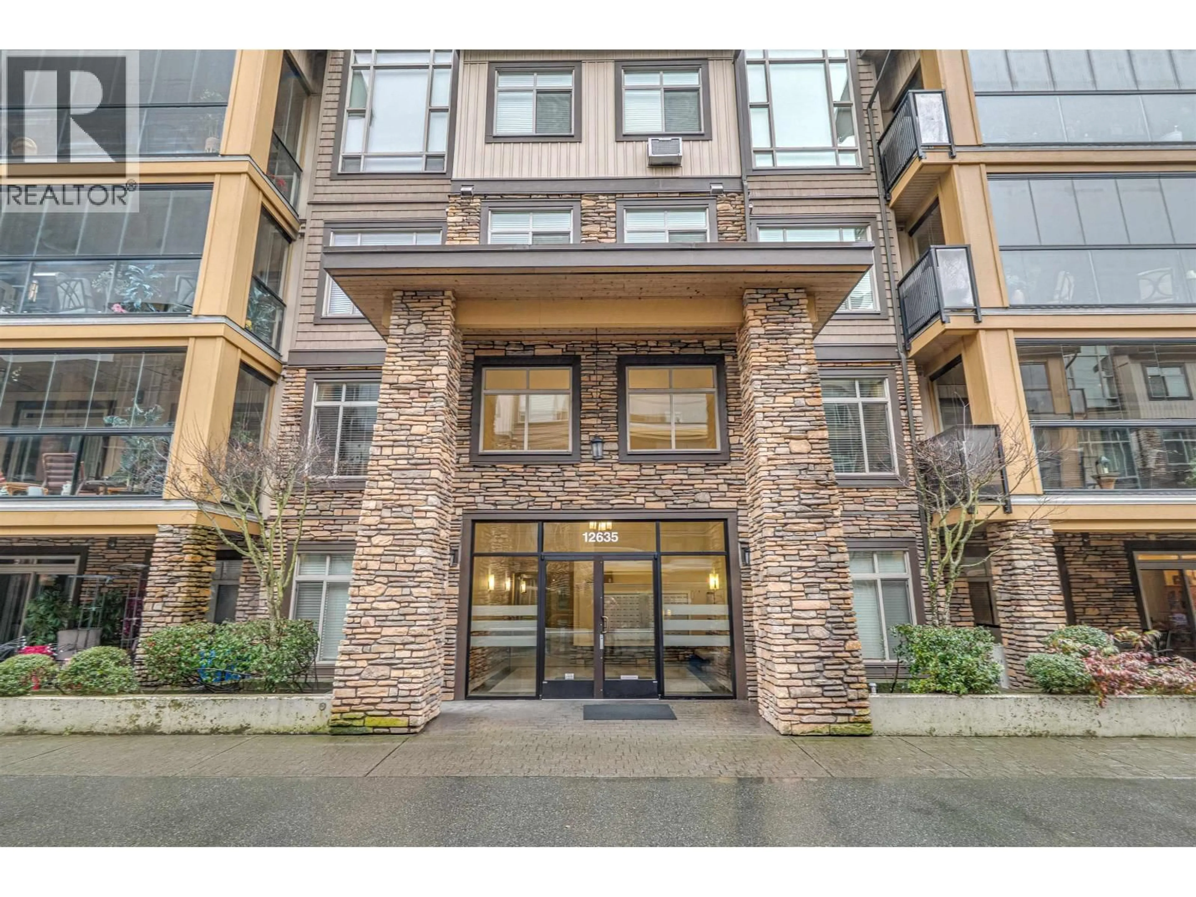 Indoor foyer for 117 - 12635 190A STREET, Pitt Meadows British Columbia V3Y0E1