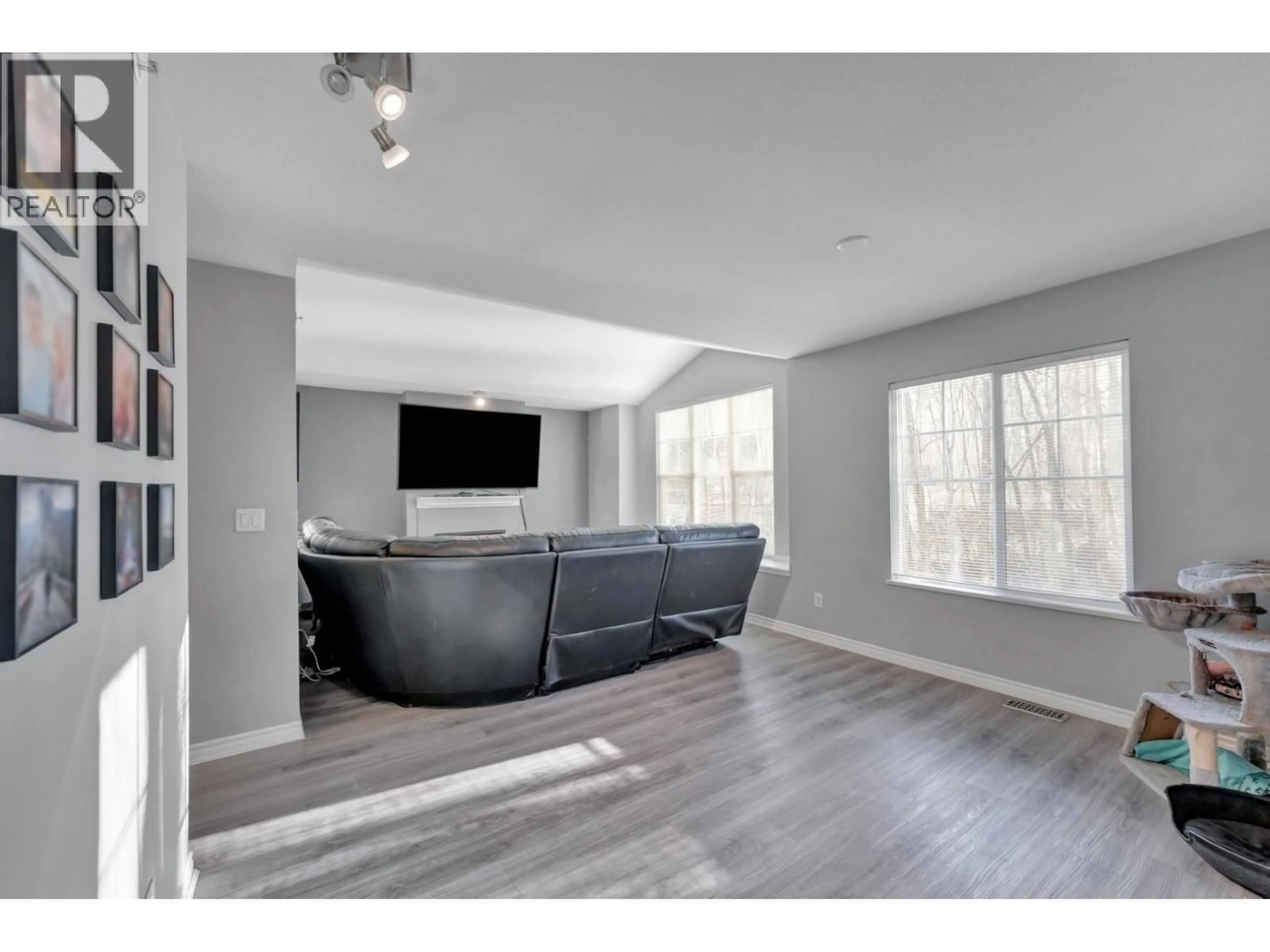 Unknown for 420 - 3000 RIVERBEND DRIVE, Coquitlam British Columbia V3C6R1