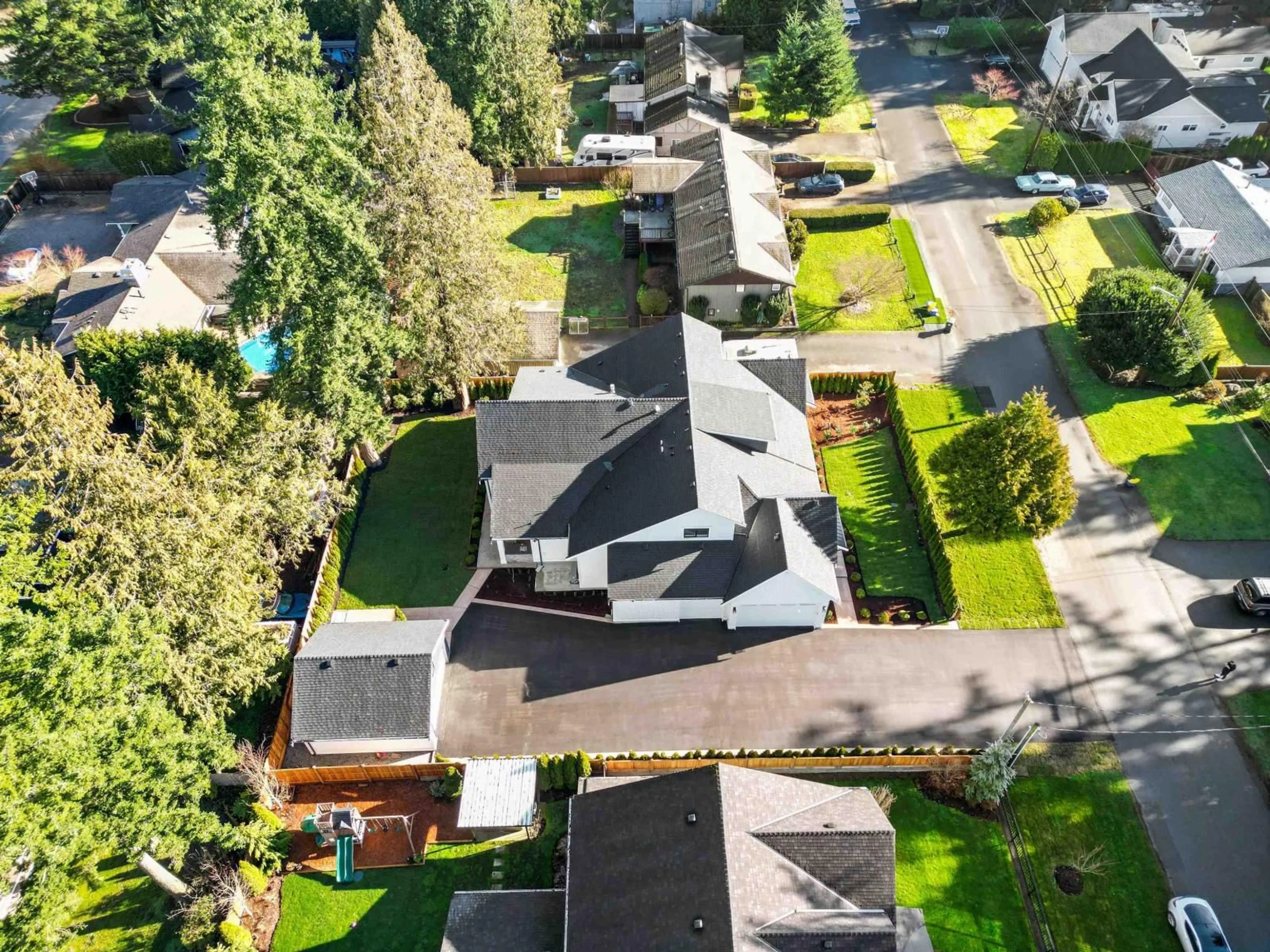 A pic from outside/outdoor area/front of a property/back of a property/a pic from drone, street for 19843 37A AVENUE, Langley British Columbia V3A2S8