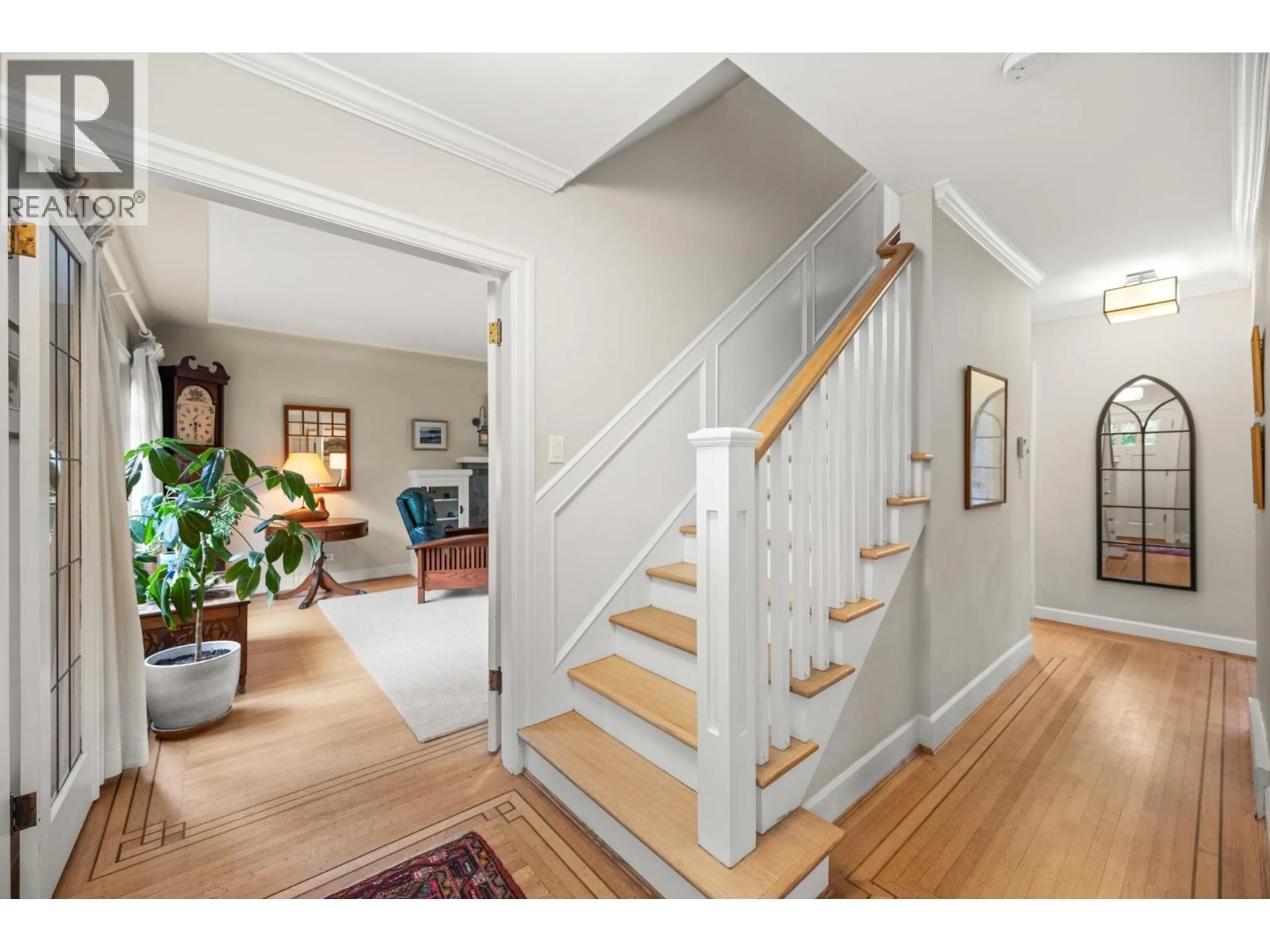 Unknown for 5869 DUNBAR STREET, Vancouver British Columbia V6N1W8