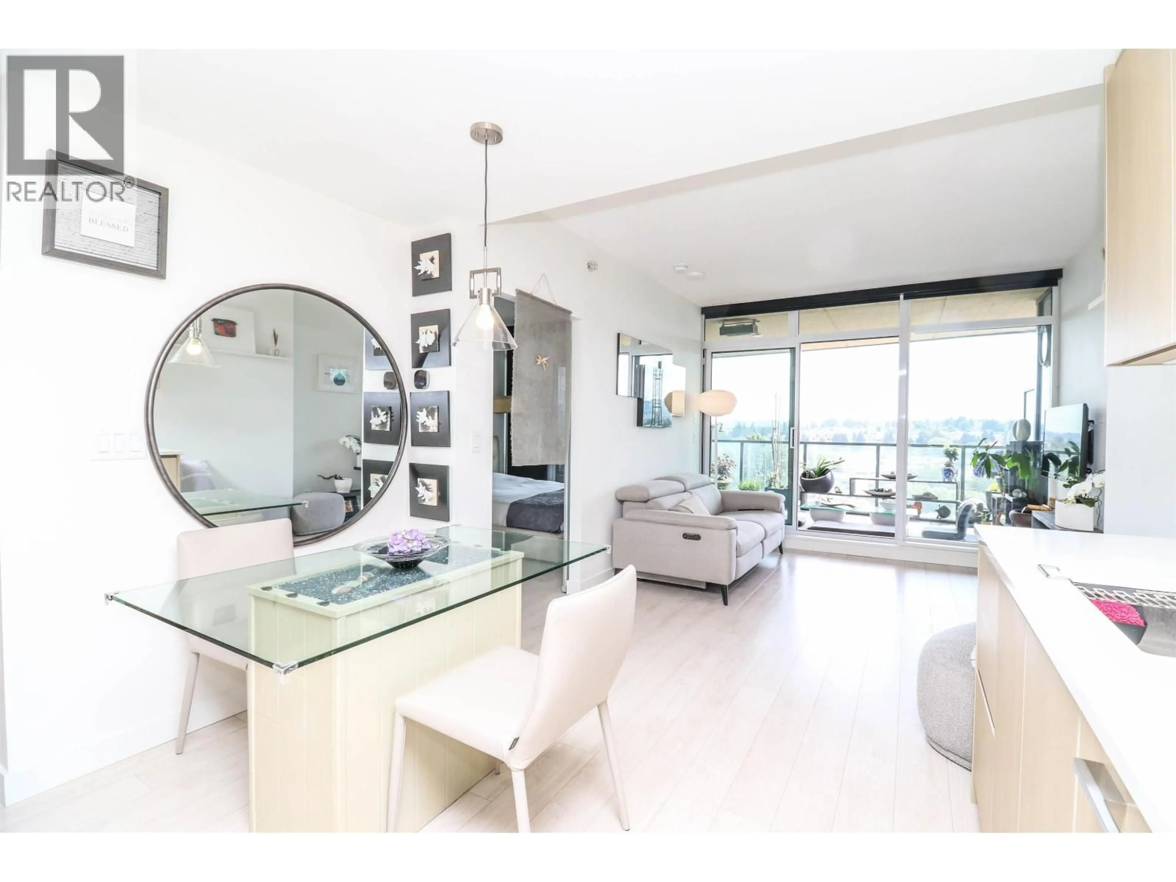 Unknown for 610 - 4890 LOUGHEED HIGHWAY, Burnaby British Columbia V5C0N2