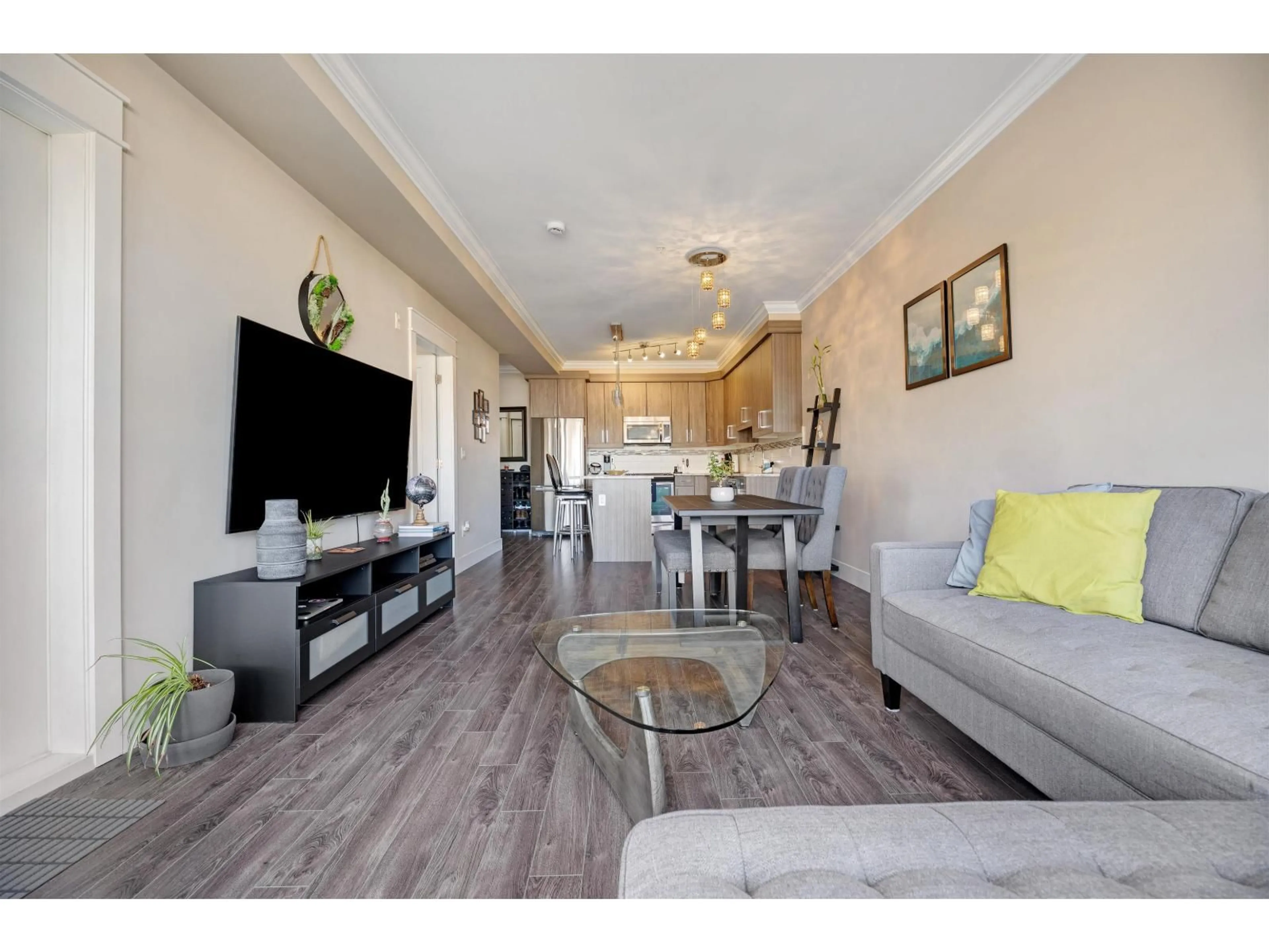 Living room with furniture, unknown for 408 - 19228 64 AVENUE, Surrey British Columbia V3S7C9