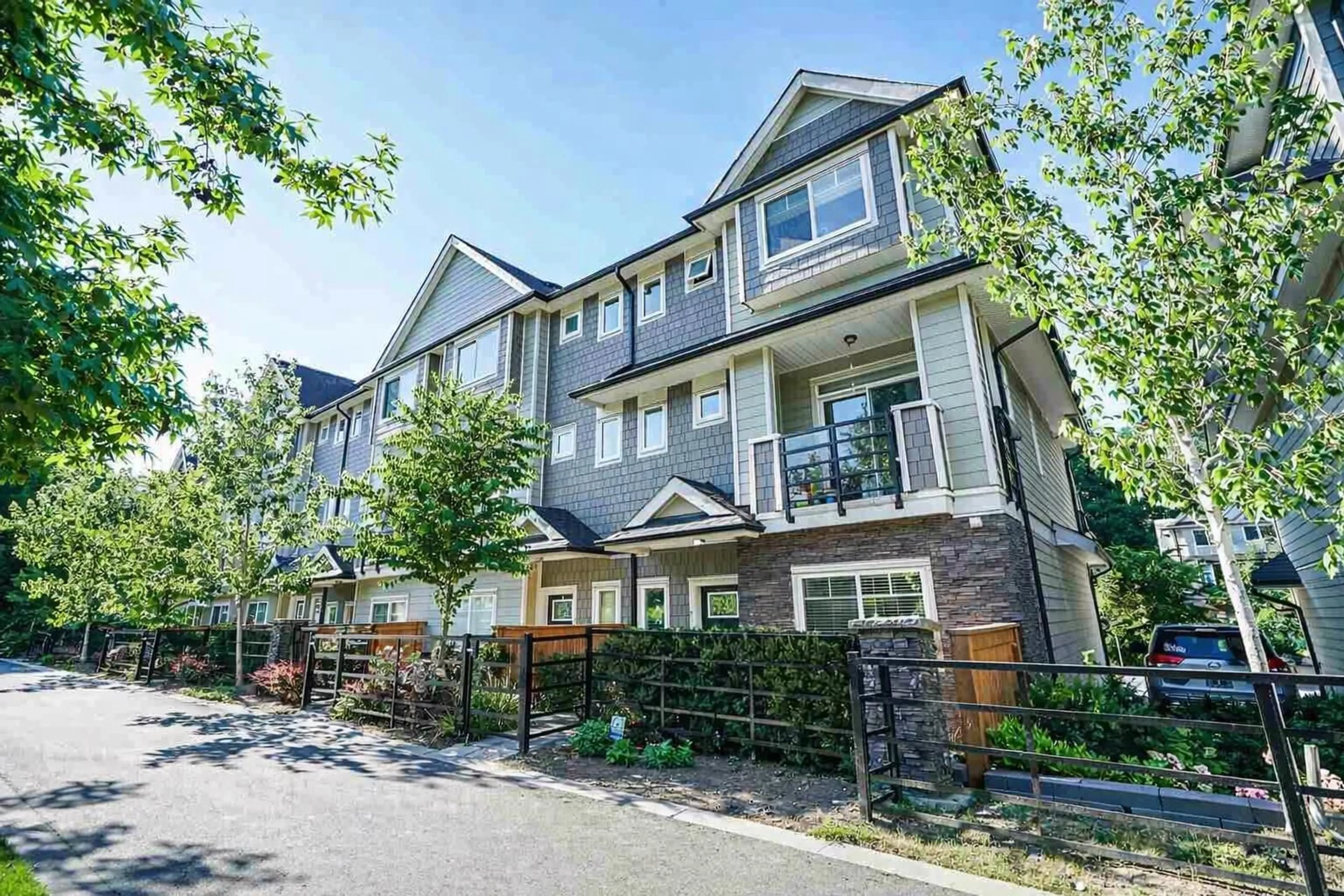 Unknown for 6 - 14285 64 AVENUE, Surrey British Columbia V3W1Z2