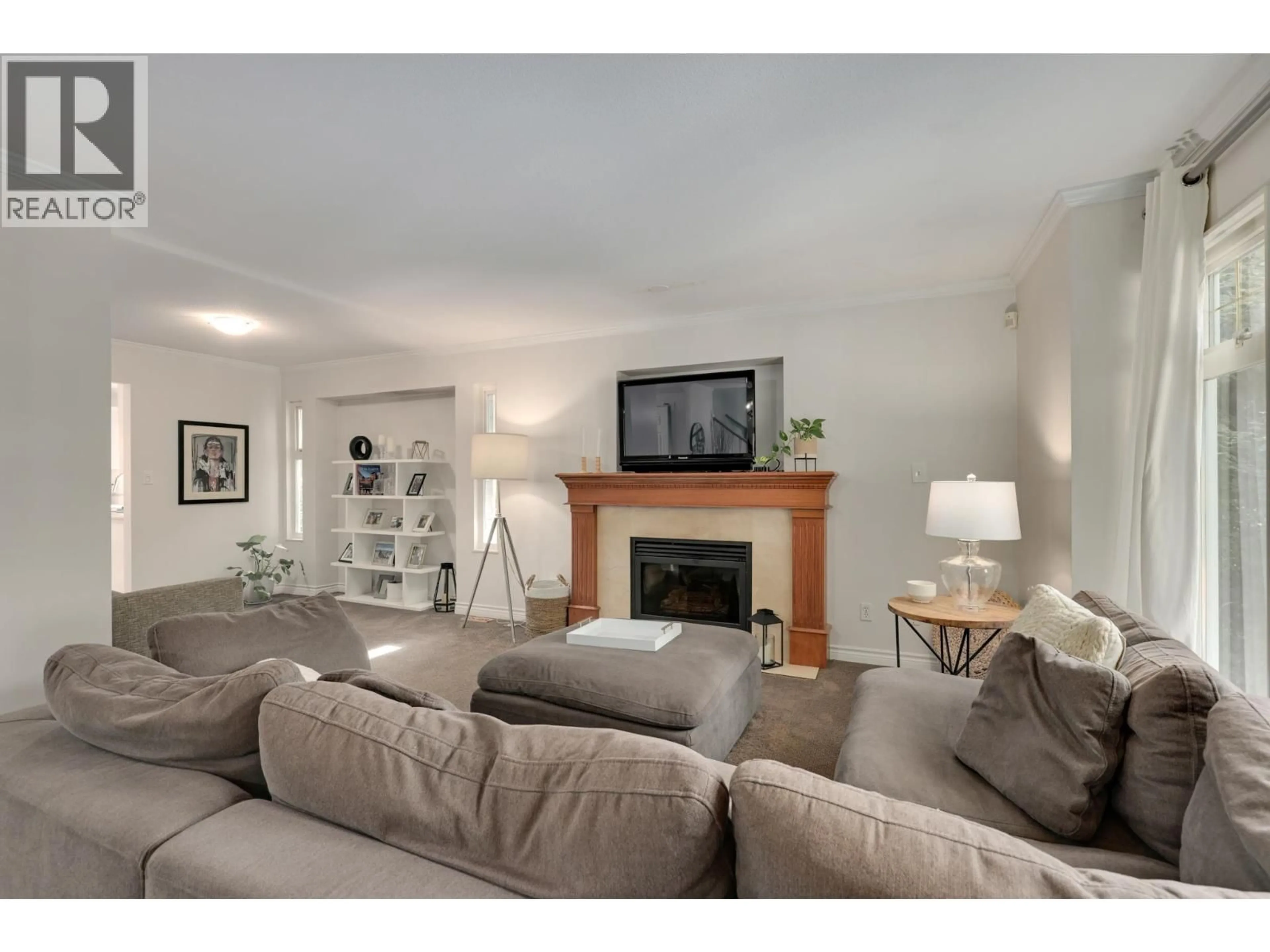 Living room with furniture, unknown for 1400 RIVERSIDE DRIVE, North Vancouver British Columbia V7H1V5