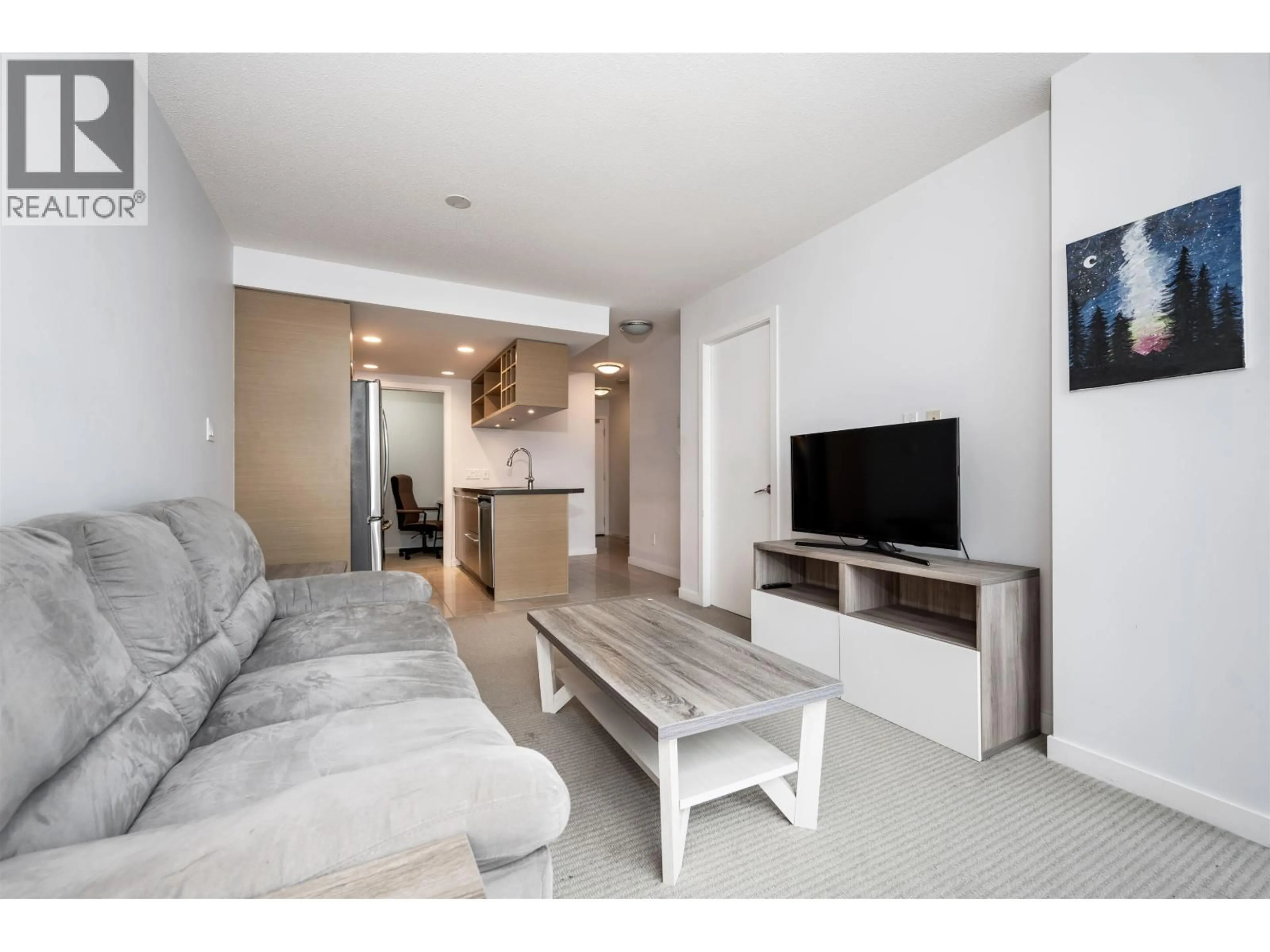 Living room with furniture, wood/laminate floor for 2602 - 833 SEYMOUR STREET, Vancouver British Columbia V6B0G4