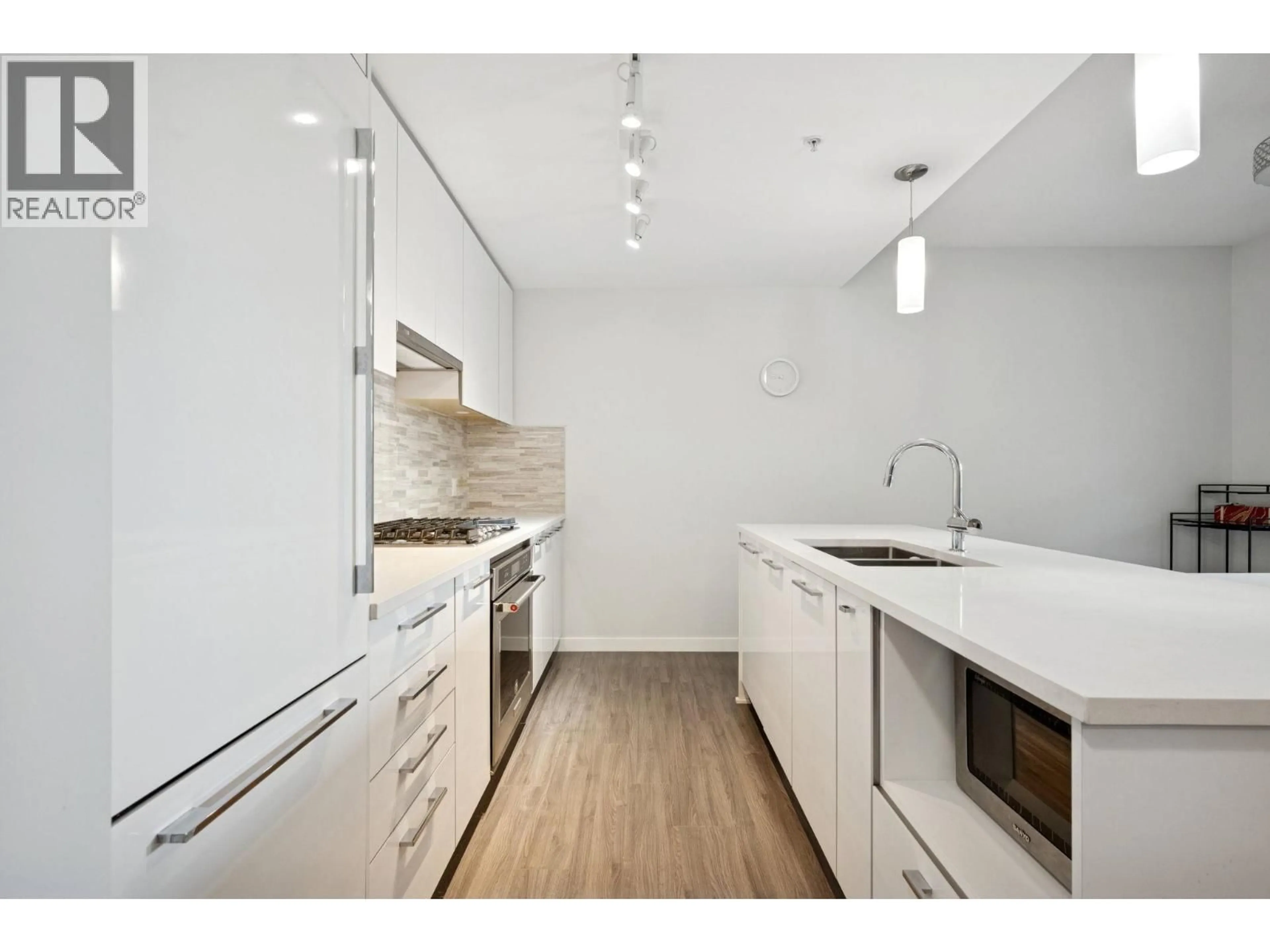 Standard kitchen, unknown for 222 - 9500 TOMICKI AVENUE, Richmond British Columbia V6X0R9