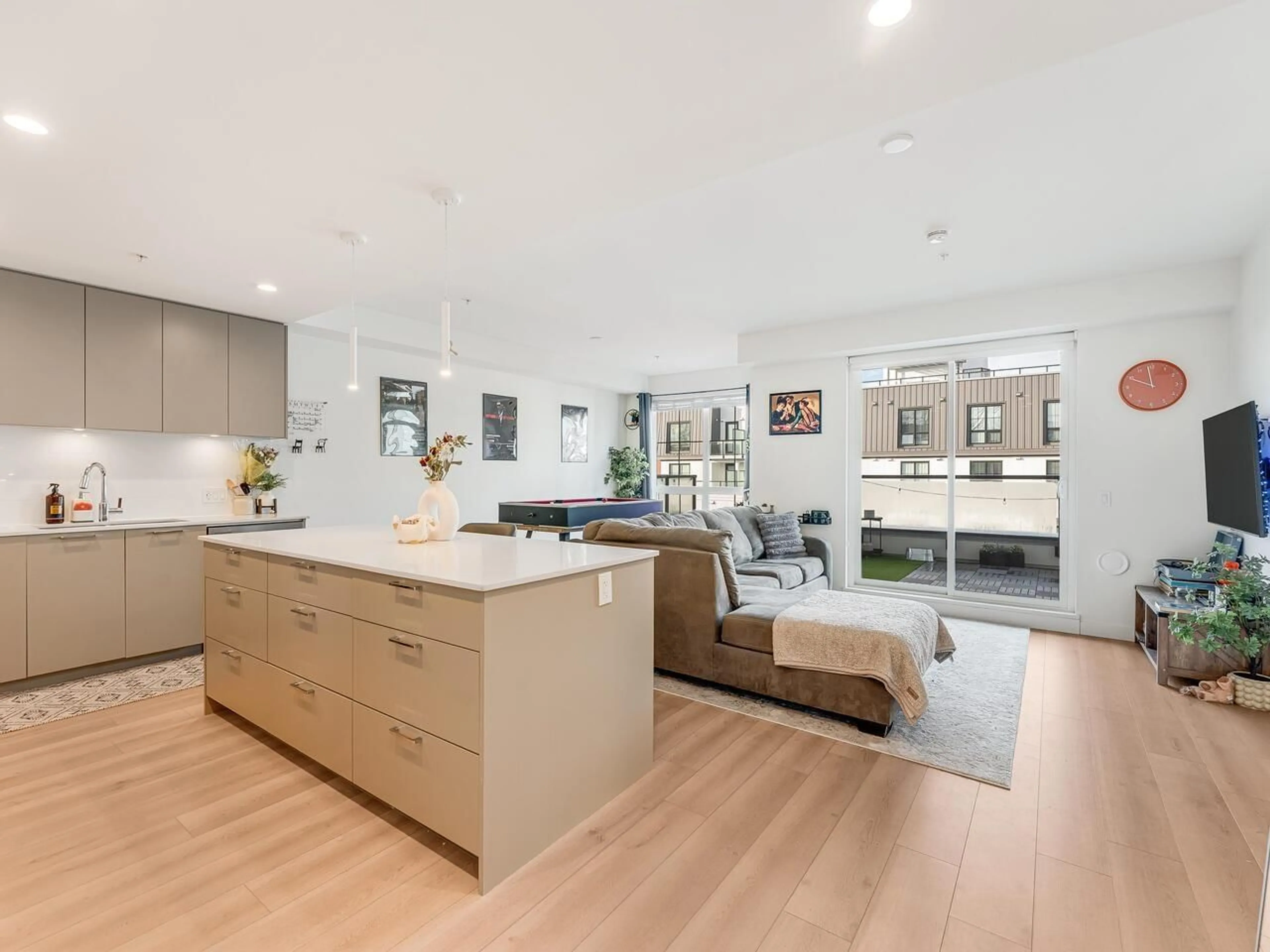 Open concept kitchen, unknown for 512 - 8380 200A STREET, Langley British Columbia V2Y3S5