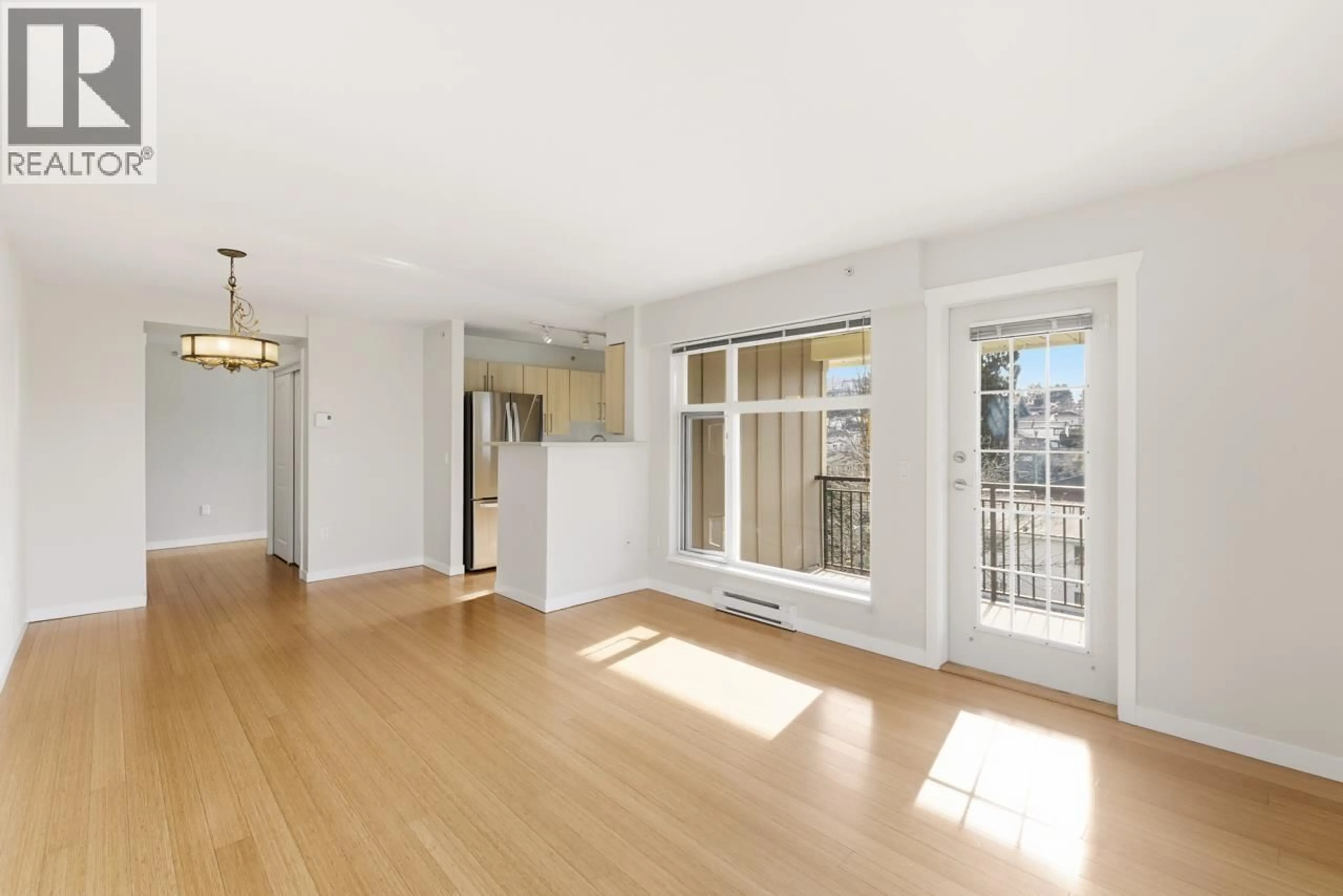 A pic of a room for 404 - 3575 EUCLID AVENUE, Vancouver British Columbia V5R6H5