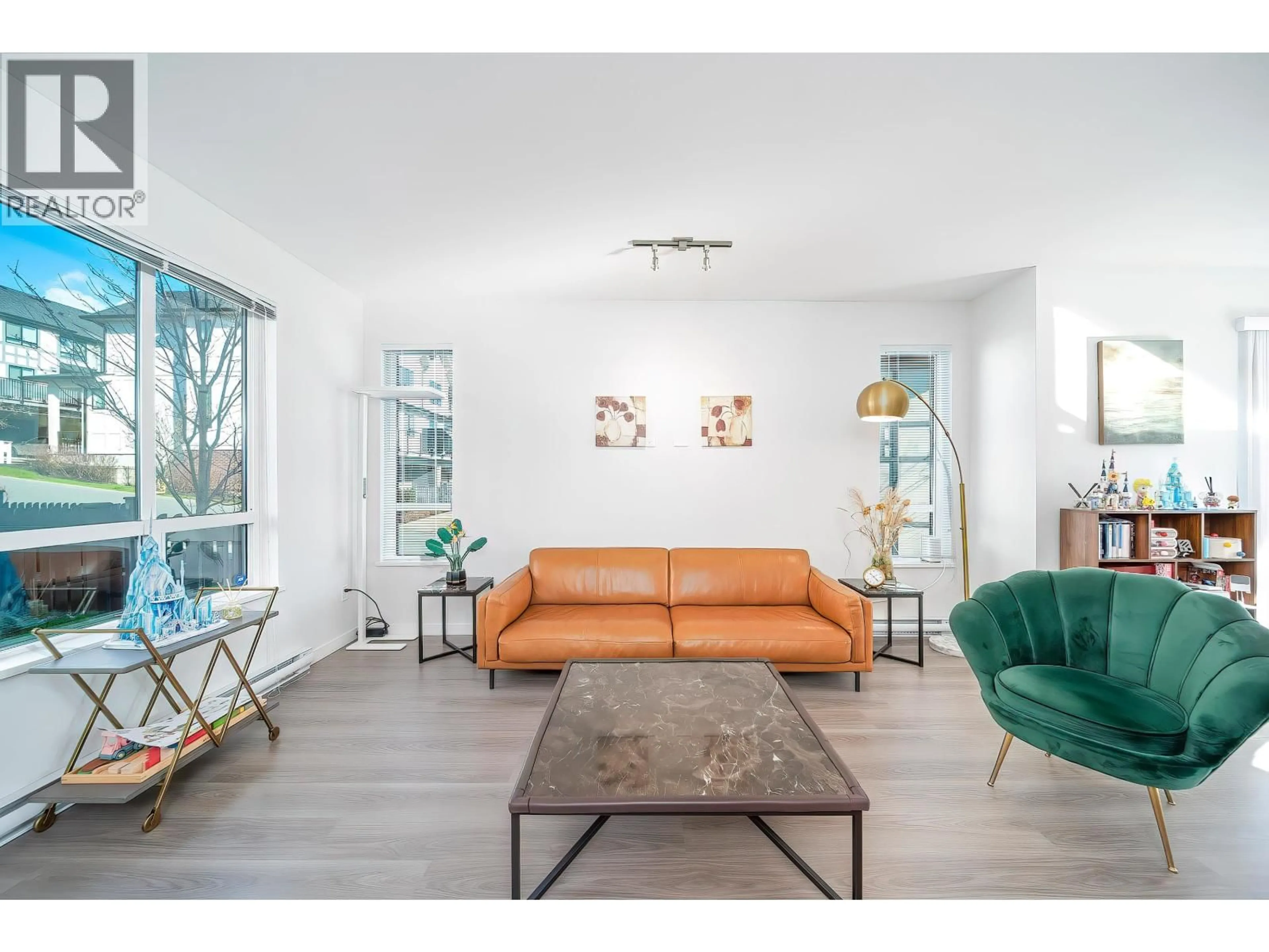 Living room with furniture, unknown for 119 - 3500 BURKE VILLAGE PROMENADE, Coquitlam British Columbia V3E0N2