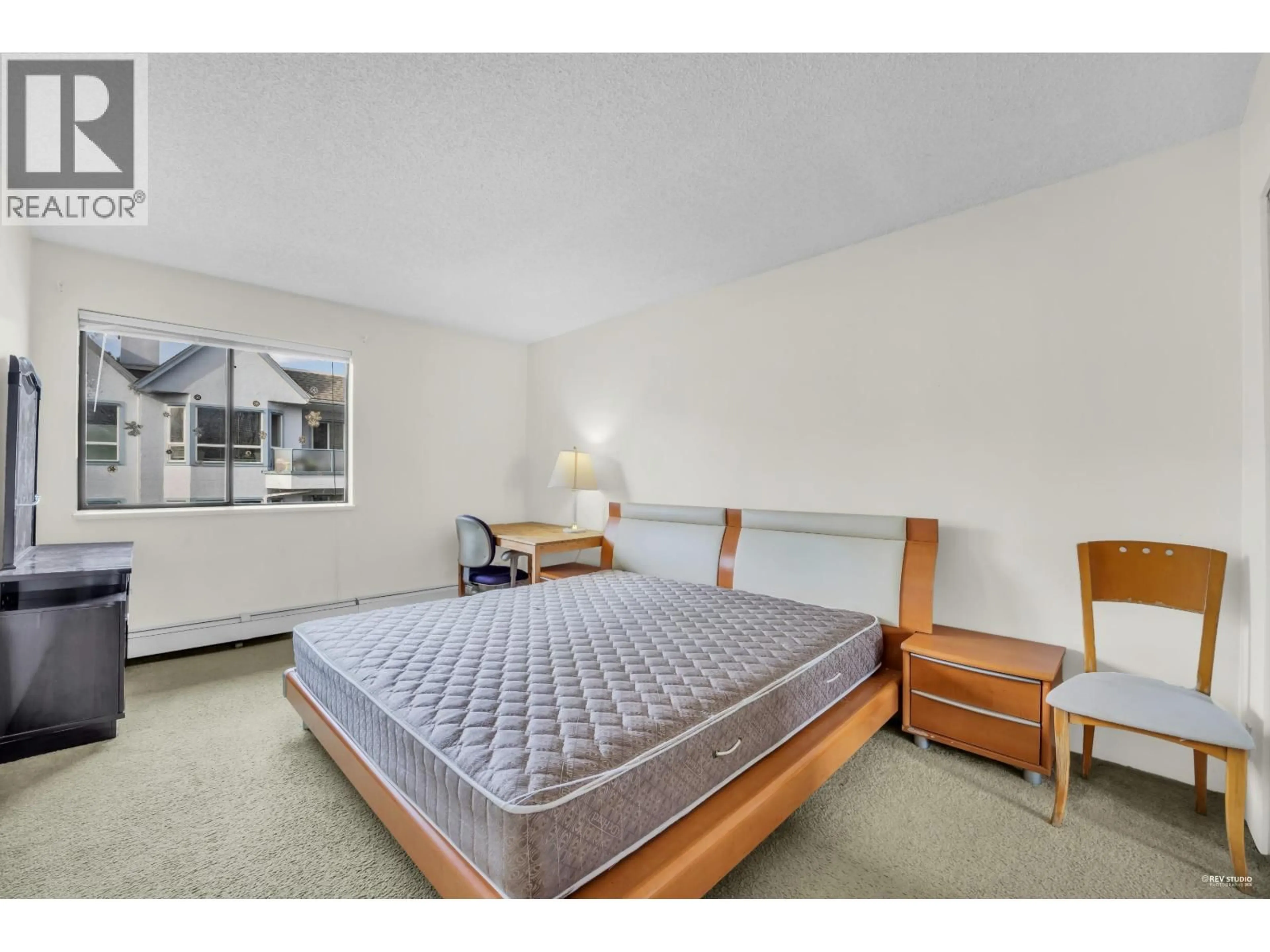 A pic of a room for 305 - 8720 LANSDOWNE ROAD, Richmond British Columbia V6X1B9