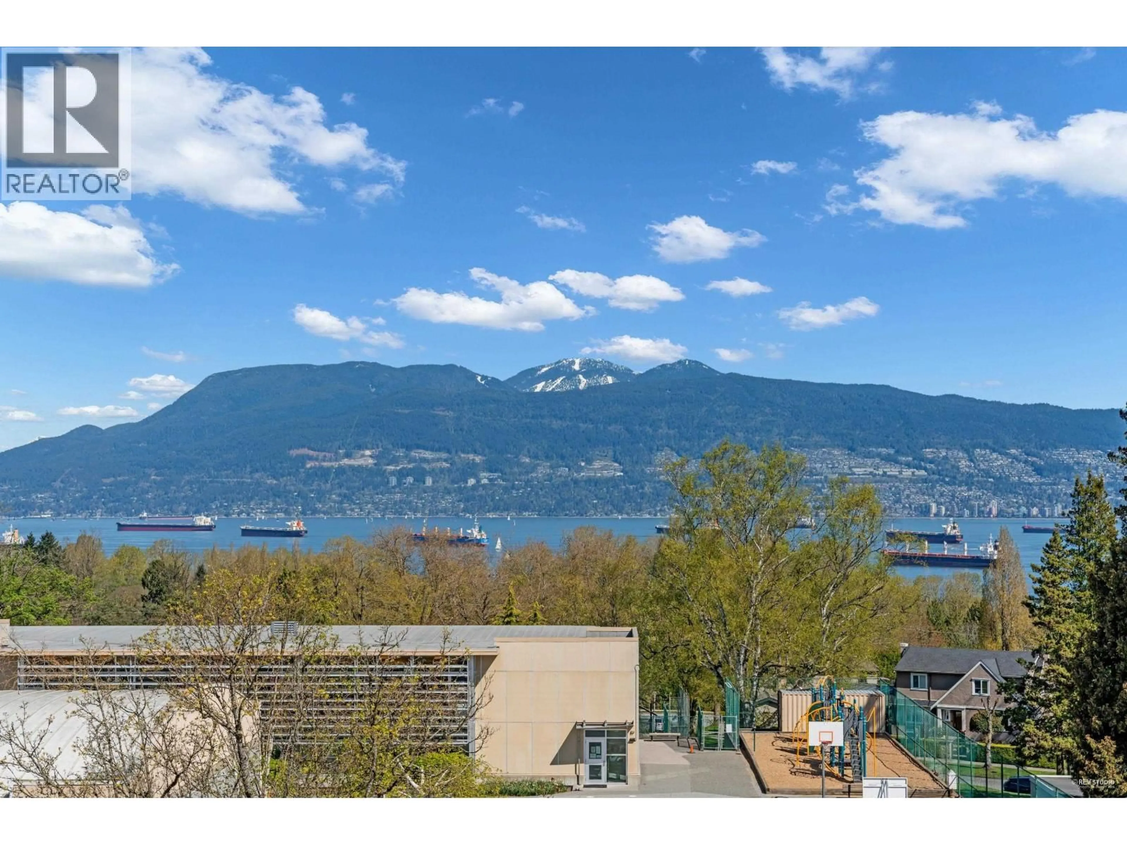 A pic from outside/outdoor area/front of a property/back of a property/a pic from drone, mountain view for 4060 W 10TH AVENUE, Vancouver British Columbia V6R2H1