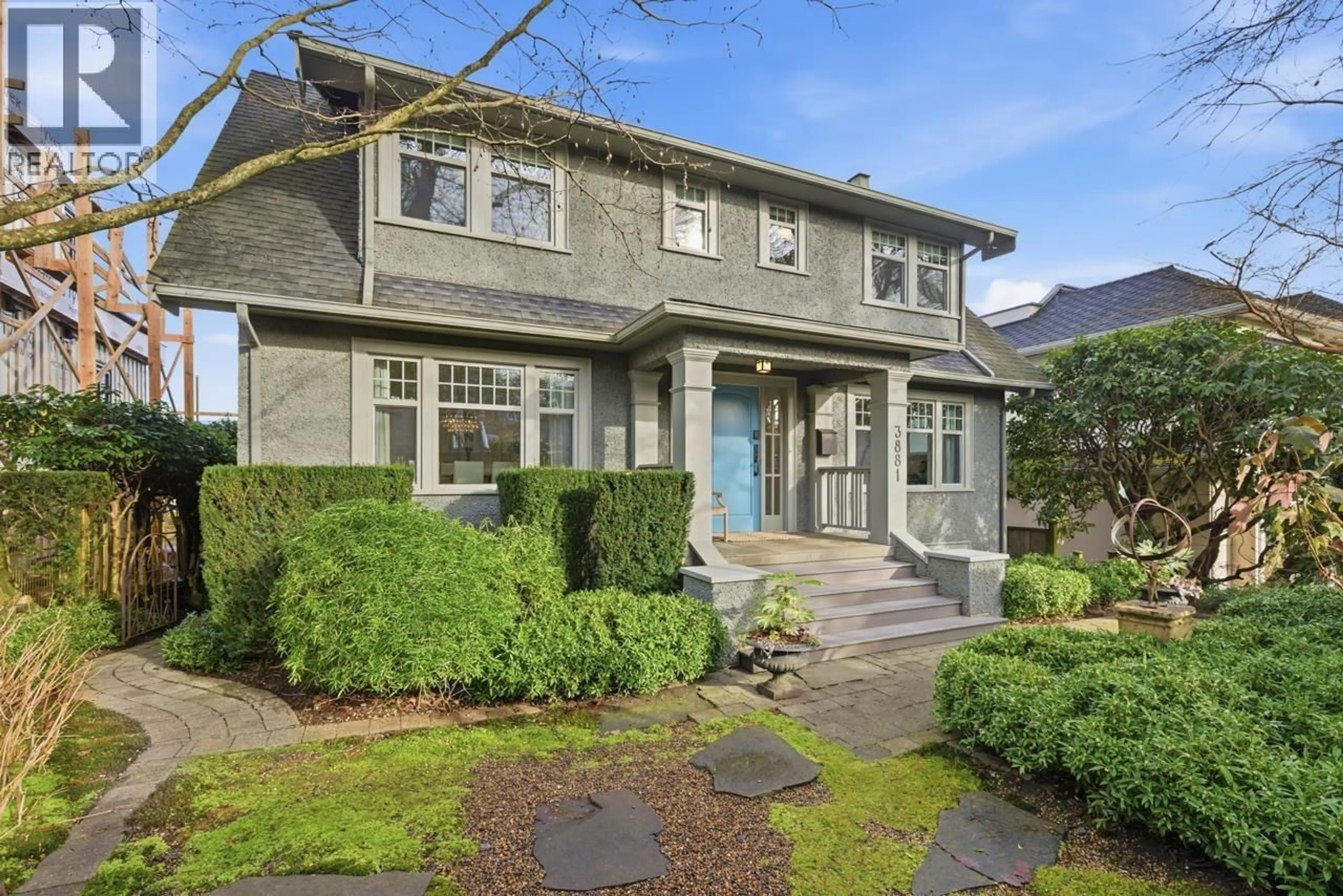 Home with vinyl exterior material, street for 3881 14TH AVENUE, Vancouver British Columbia V6R2X1
