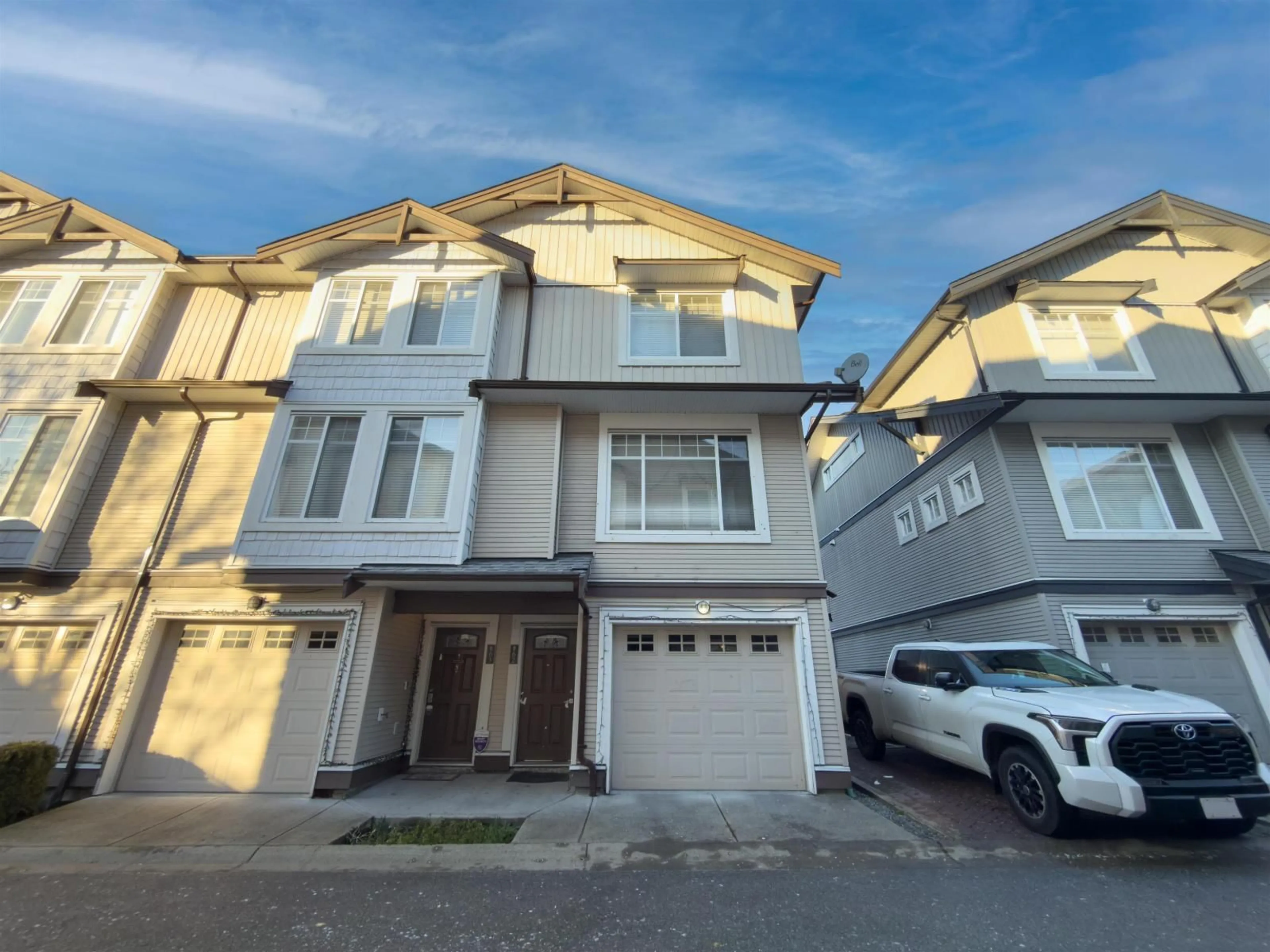 Unknown for 62 - 7156 144 STREET, Surrey British Columbia V3W1V5