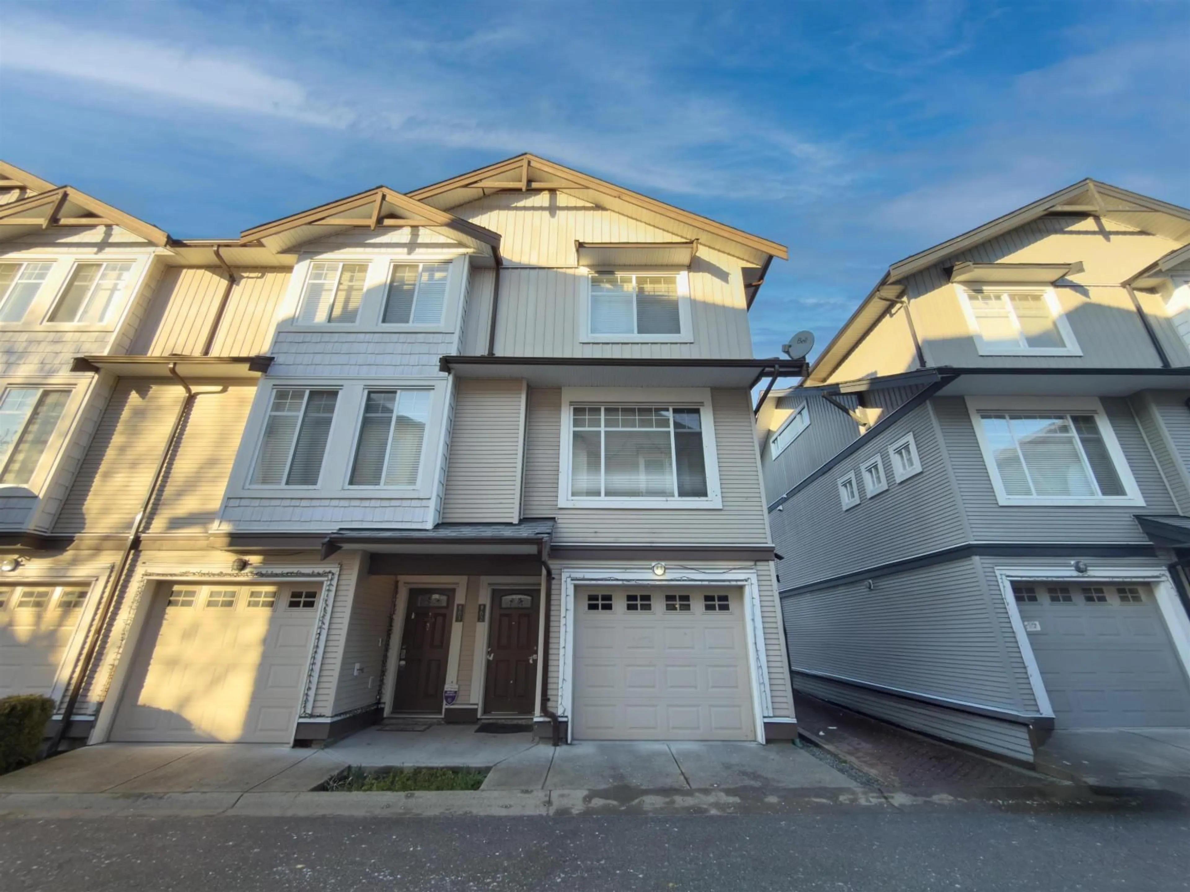 Unknown for 62 - 7156 144 STREET, Surrey British Columbia V3W1V5