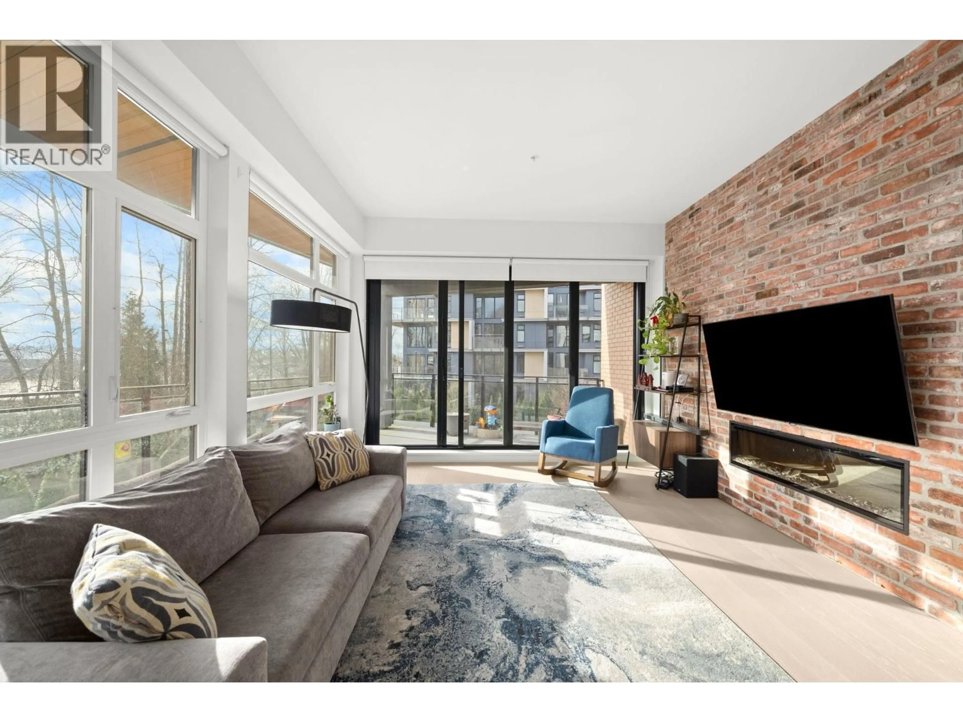 Living room with furniture, unknown for 214 - 300 SALTER STREET, New Westminster British Columbia V3M0L9