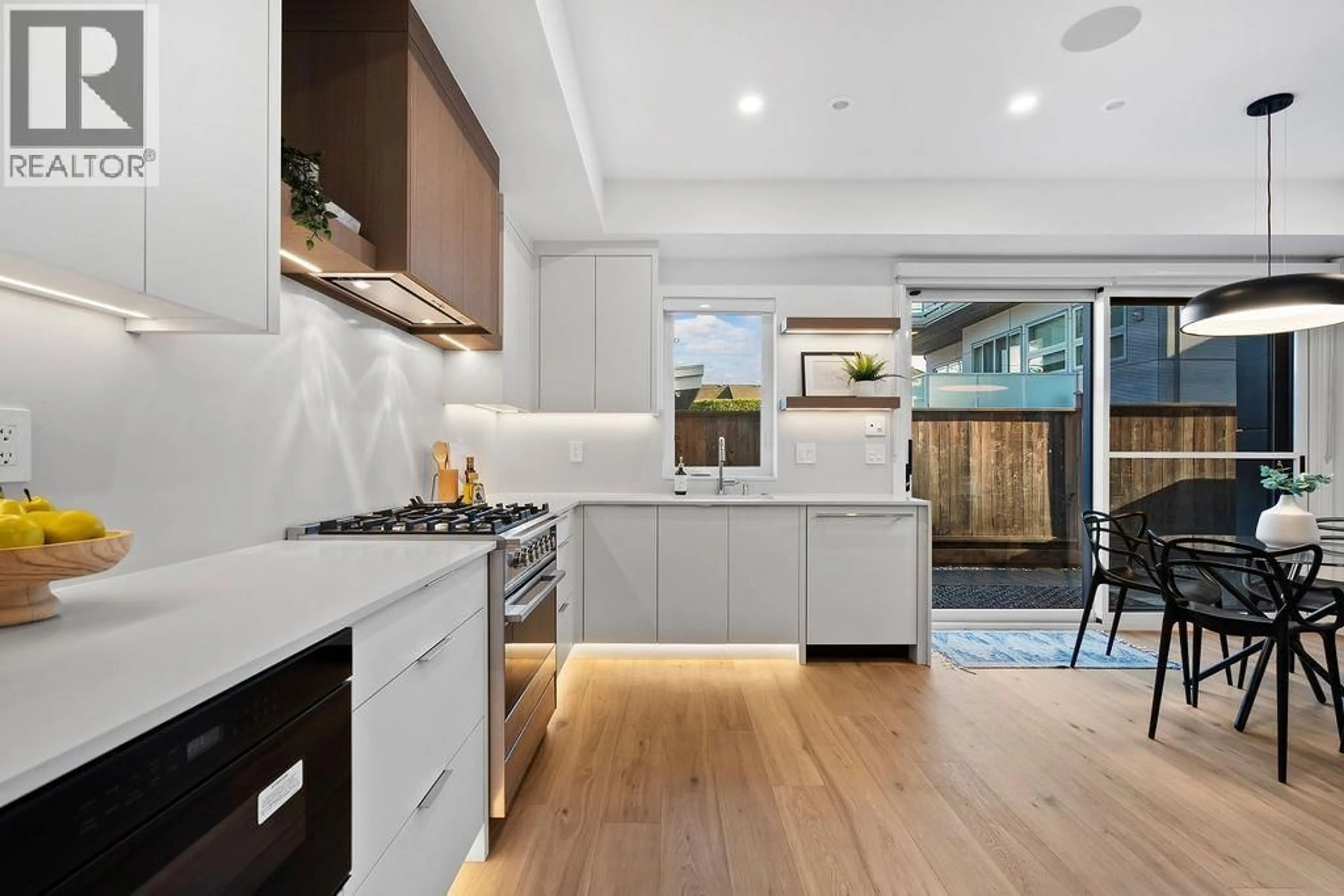 Contemporary kitchen, unknown for 1135 33RD AVENUE, Vancouver British Columbia V6M1A3