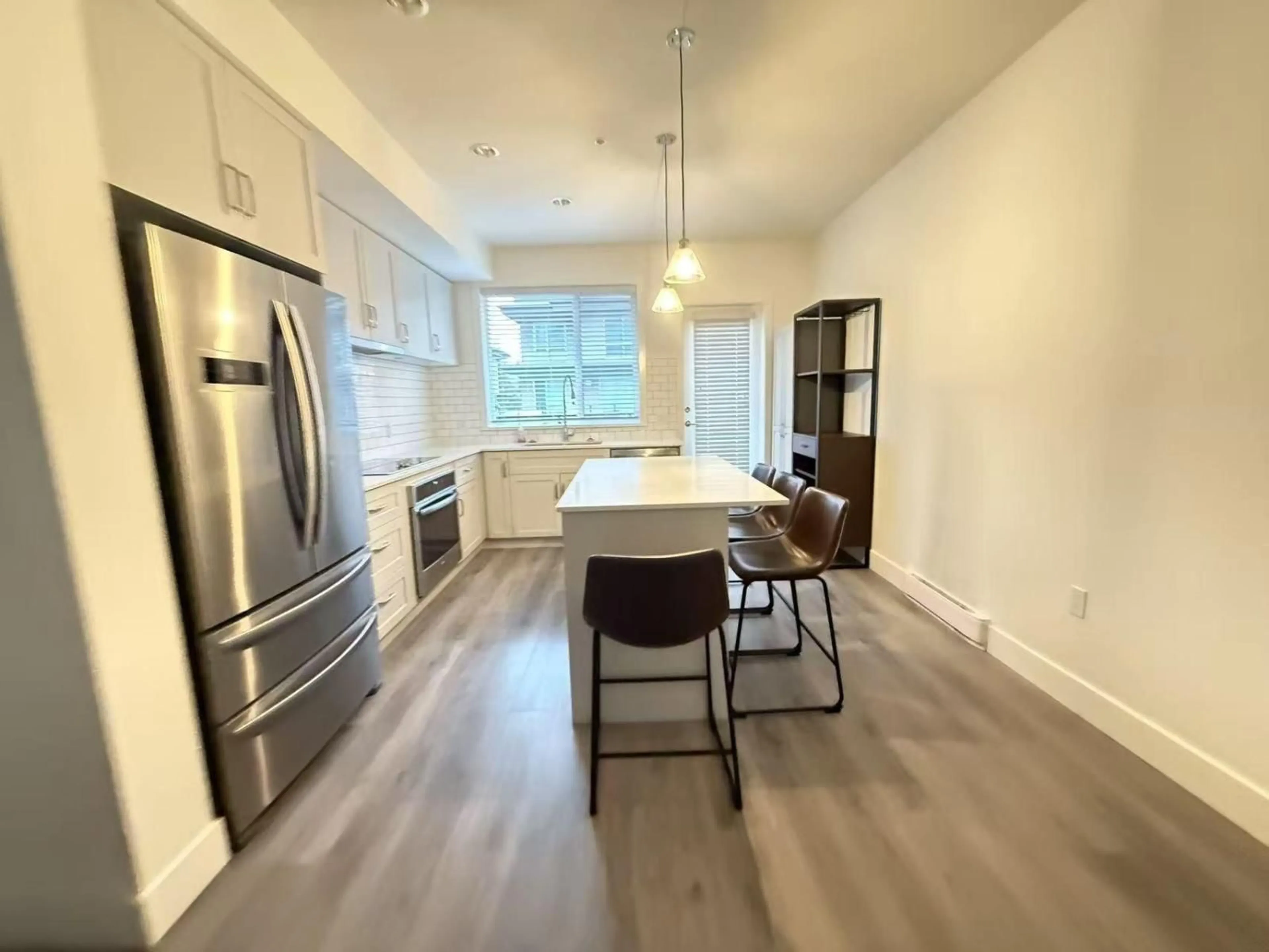 Open concept kitchen, unknown for 62 - 15775 MOUNTAIN VIEW DRIVE, Surrey British Columbia V3Z0W7