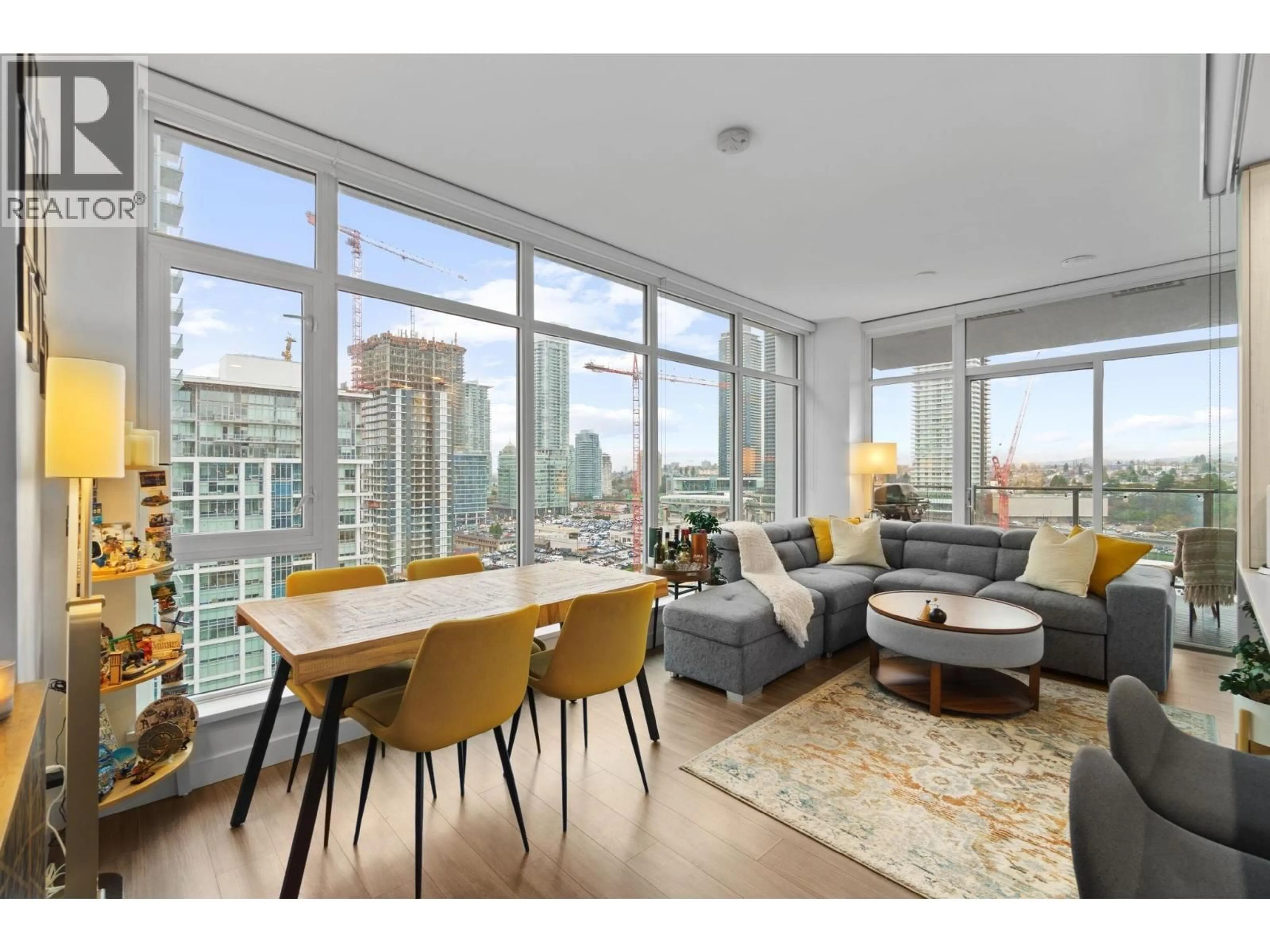 Living room with furniture, unknown for 2106 - 2351 BETA AVENUE, Burnaby British Columbia V5C0M2