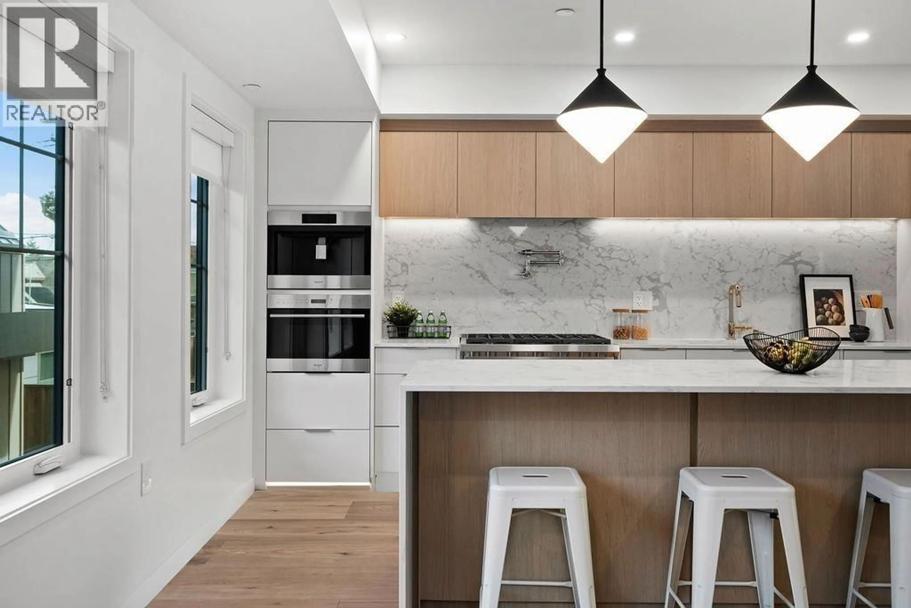 Contemporary kitchen, unknown for 1141 33RD AVENUE, Vancouver British Columbia V6M1A3