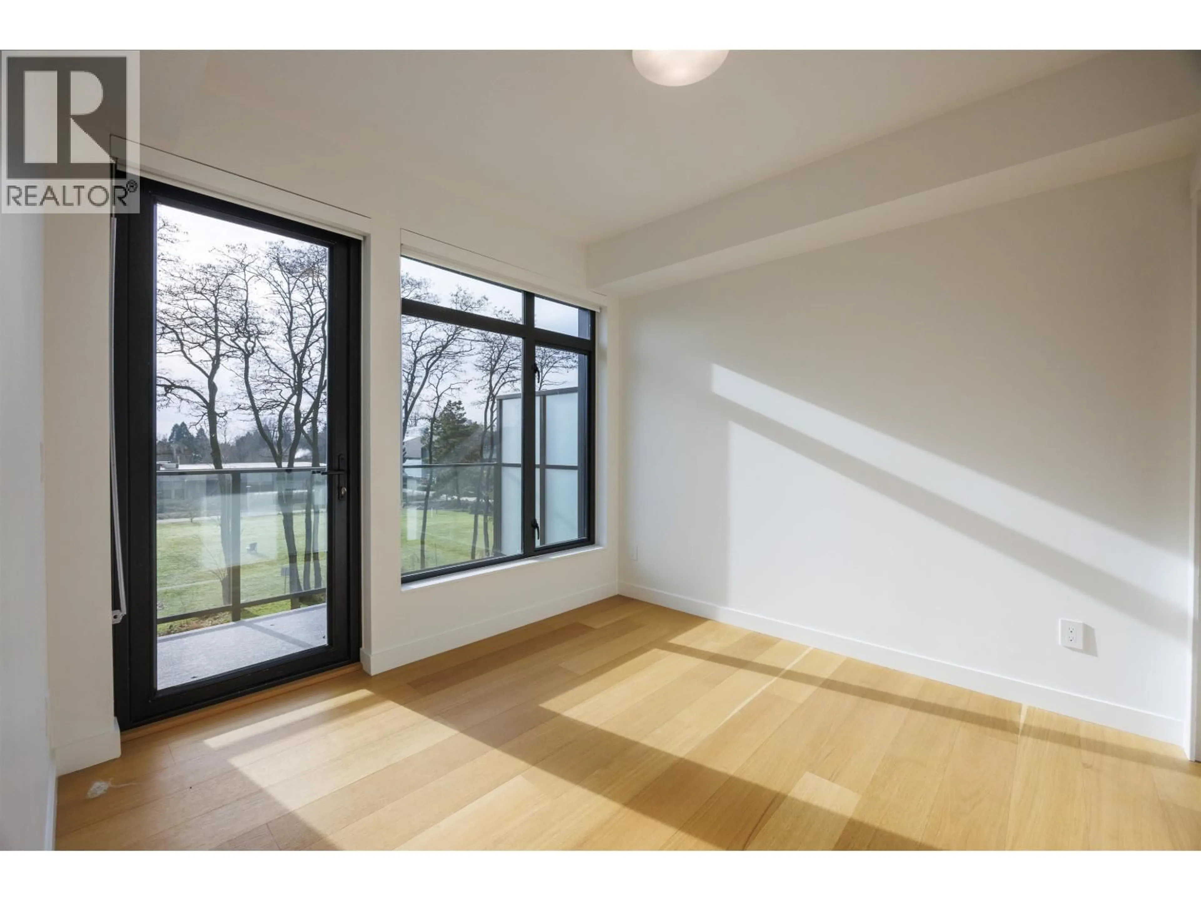 Unknown for 404 - 6485 MANITOBA STREET, Vancouver British Columbia V5Y2Z7