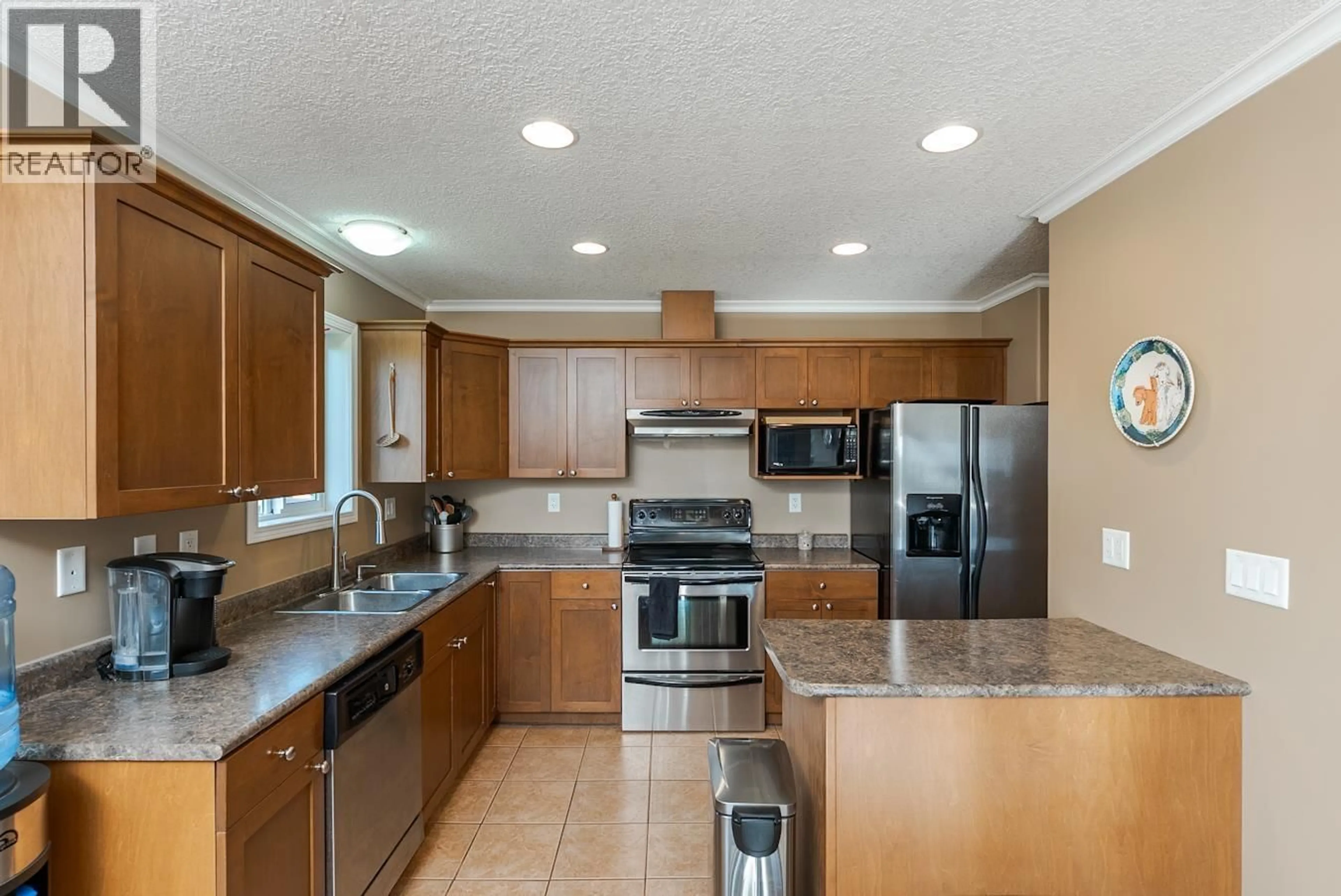 Standard kitchen, ceramic/tile floor for 8385 MURALT ROAD, Beaverley British Columbia V2N6H1