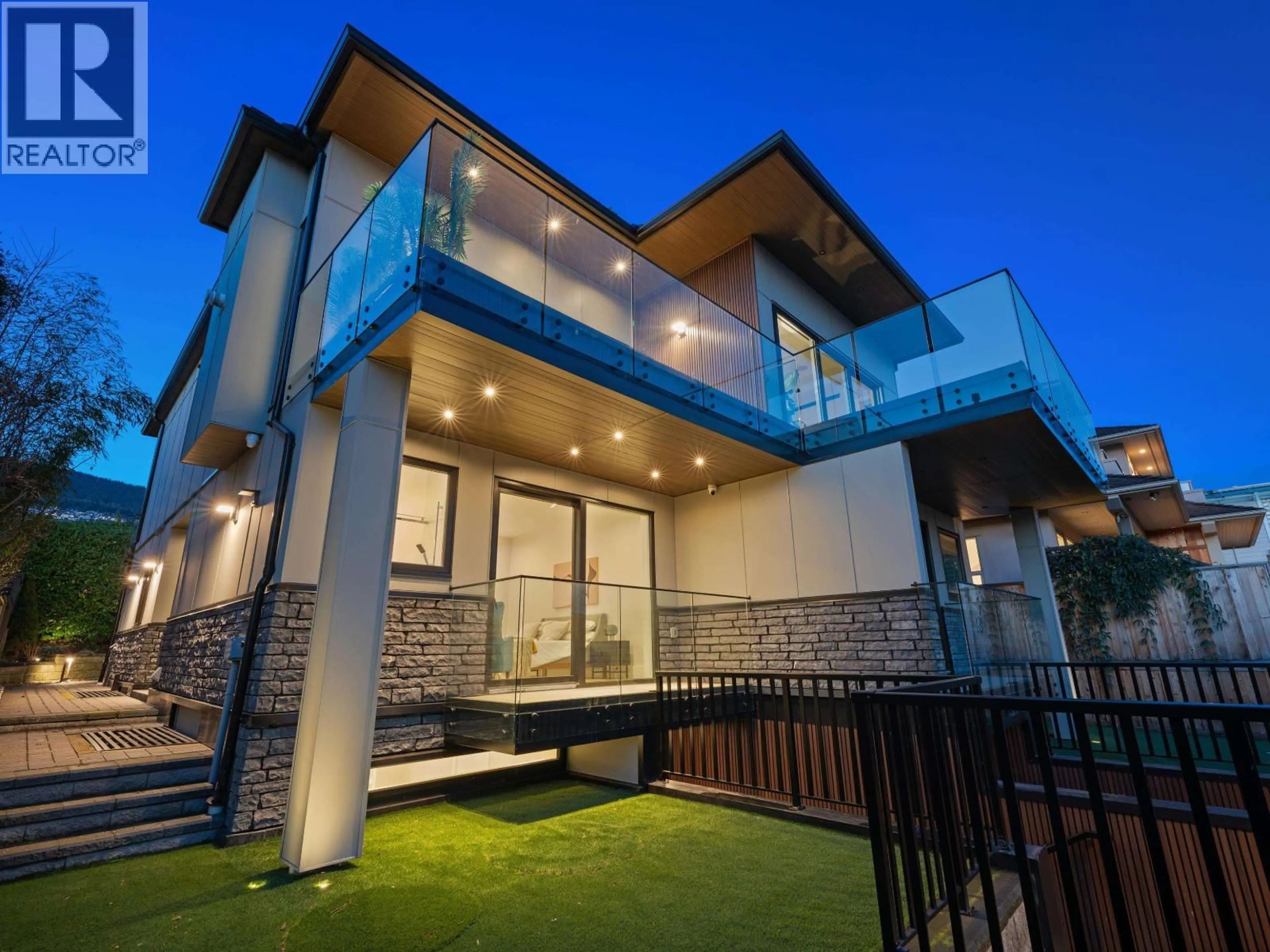 Unknown for 2380 MARINE DRIVE, West Vancouver British Columbia V7V1K8