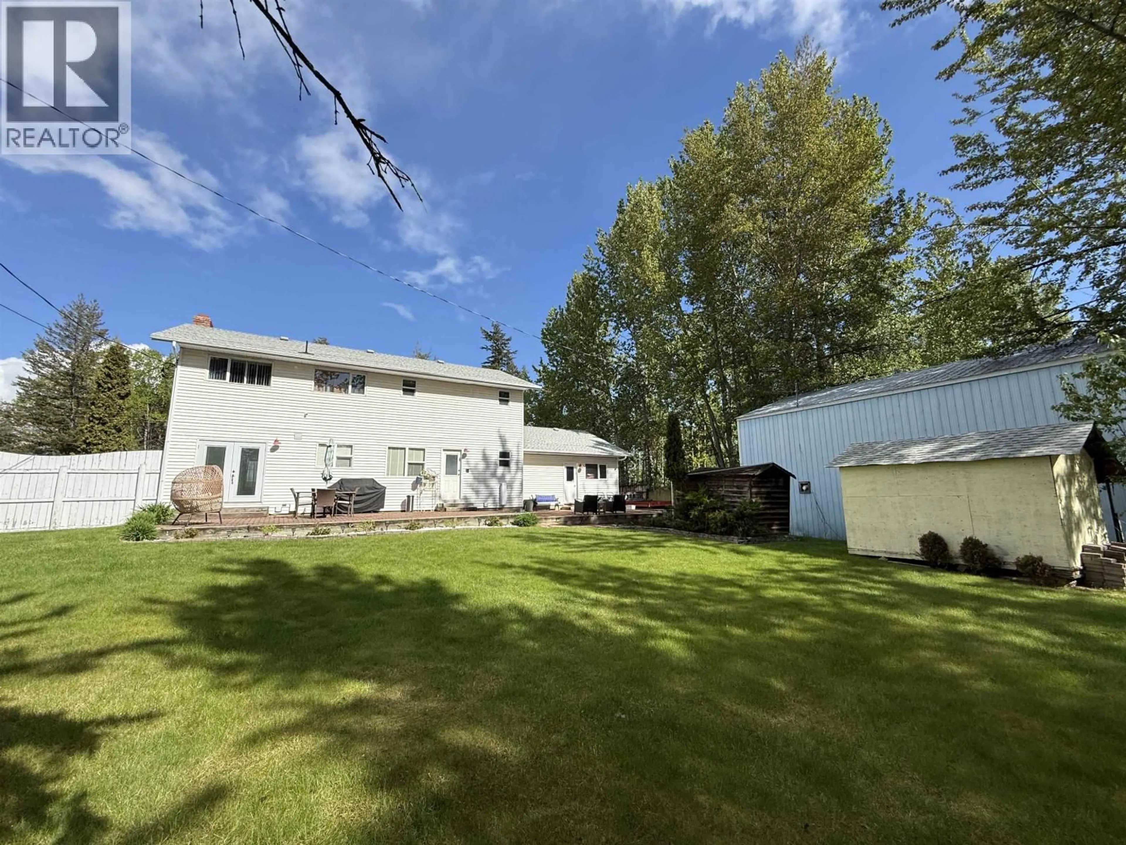 A pic from outside/outdoor area/front of a property/back of a property/a pic from drone, unknown for 1012 ROSE ROAD, Quesnel British Columbia V2J5L1