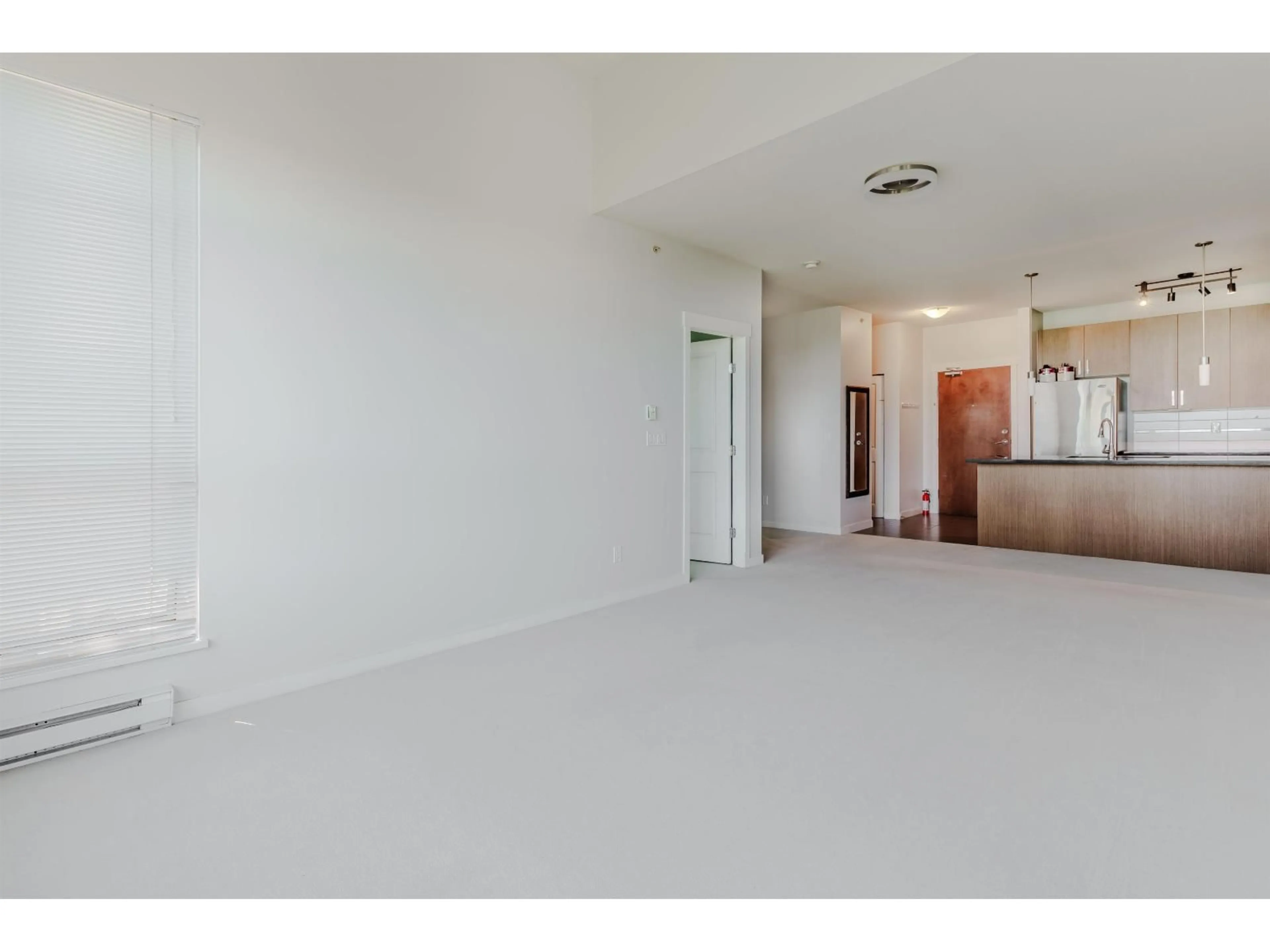 A pic of a room for 416 - 15988 26 AVENUE, Surrey British Columbia V3Z5K3