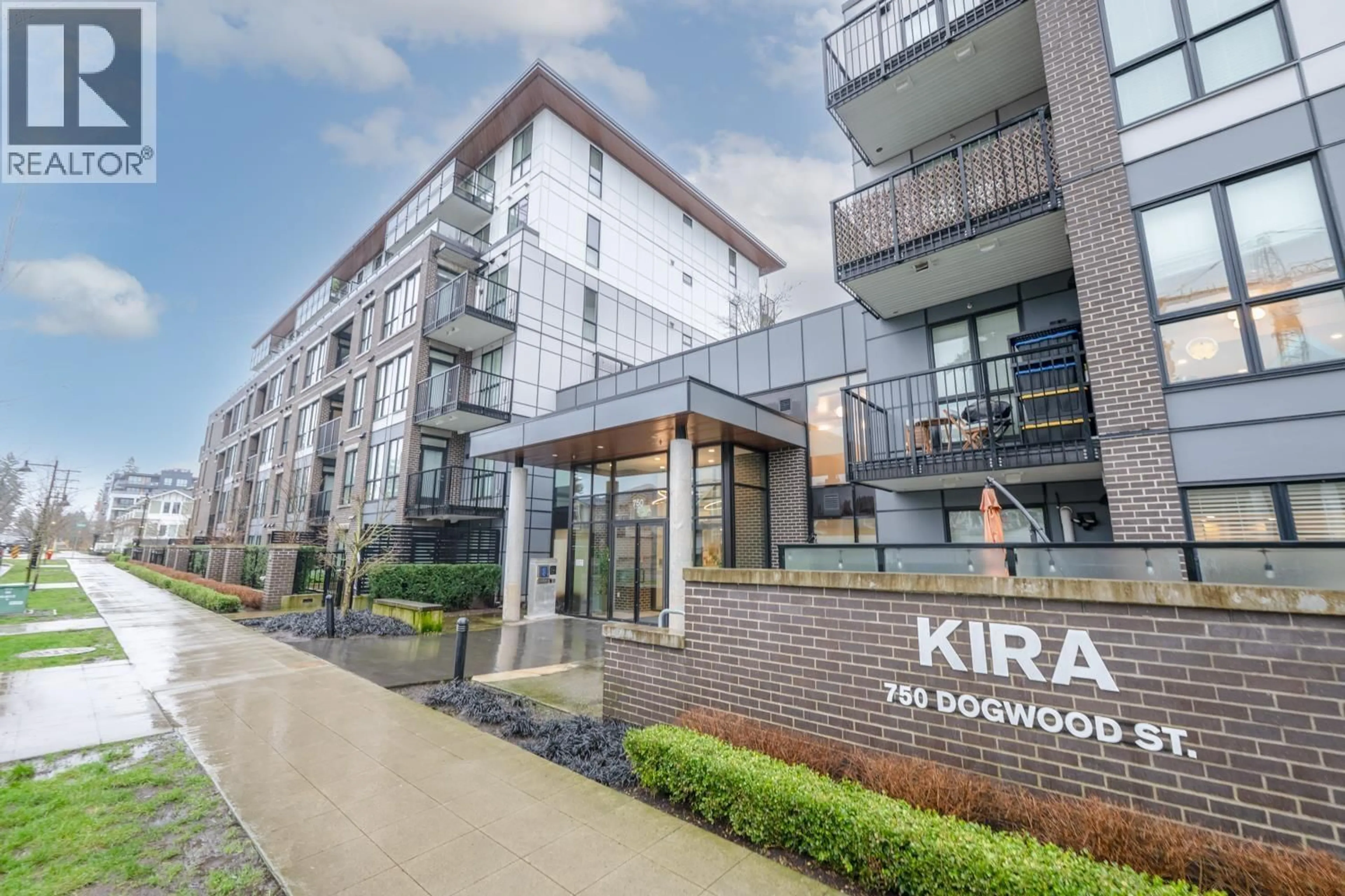 Unknown for 403 - 750 DOGWOOD STREET, Coquitlam British Columbia V3J4B7